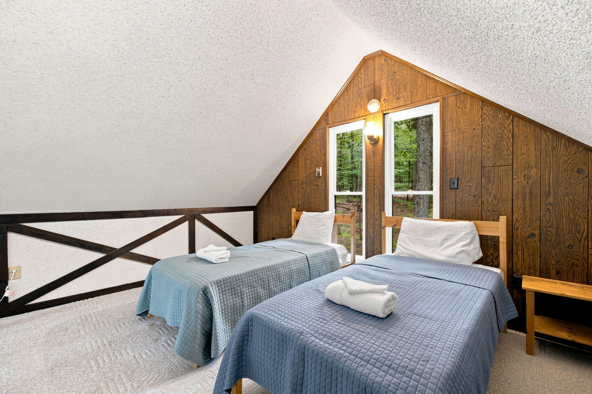 Pet-Friendly with Treehouse, Deck in The Woods Resort