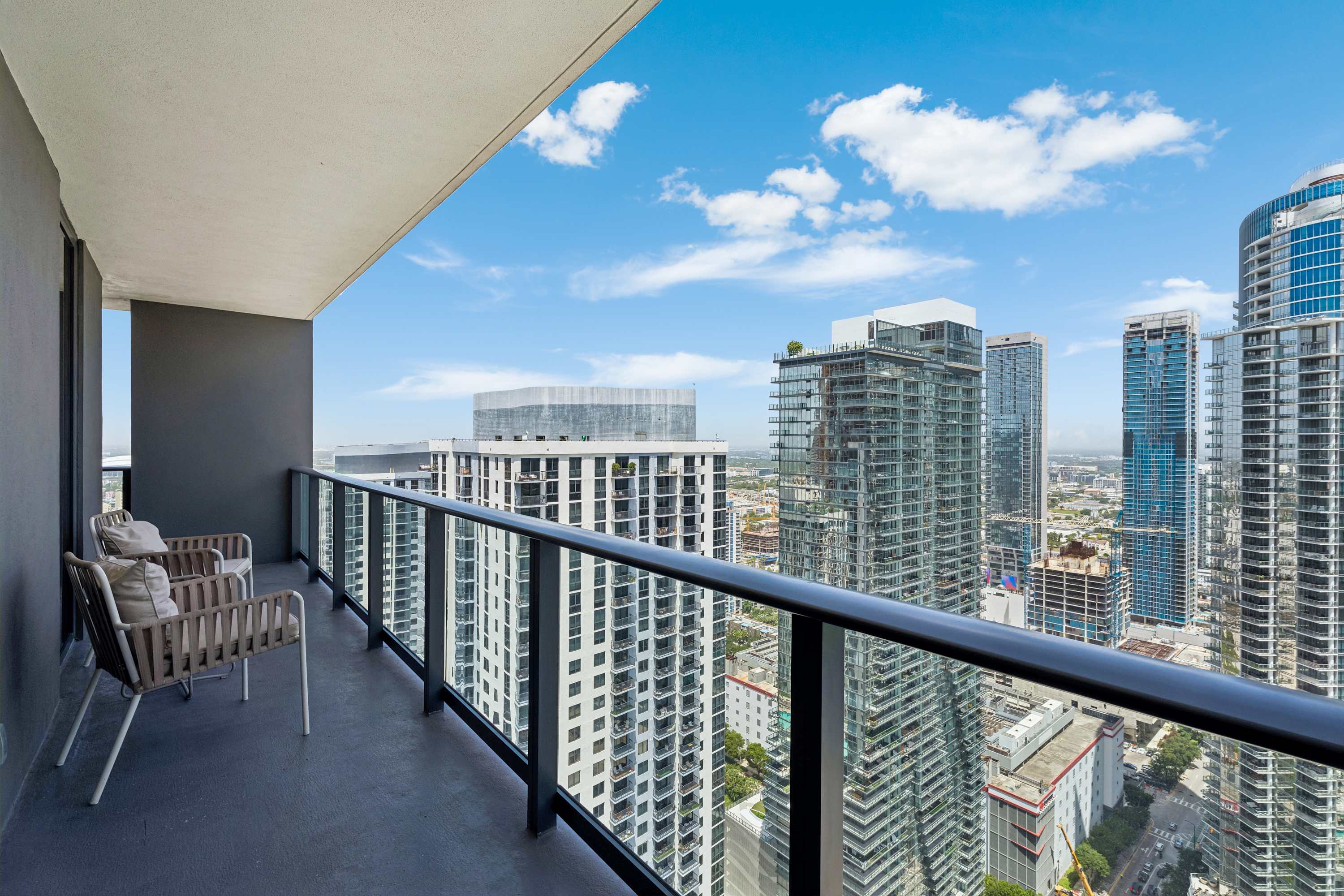 Paloma Place, Downtown Miami, Pool and Gym