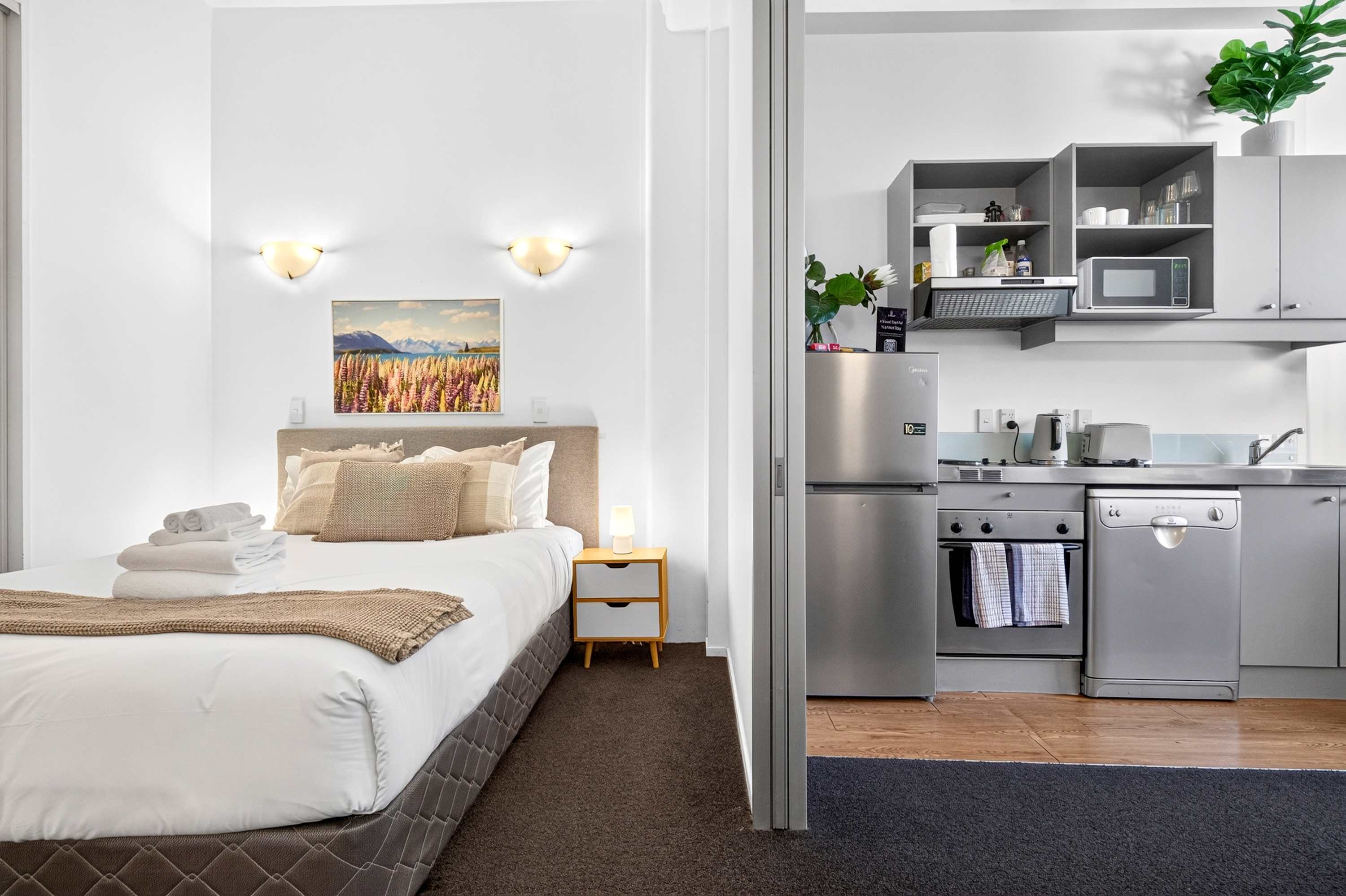 Stay in Aucklands Iconic Queen St Zodiak Stays | Photo 2