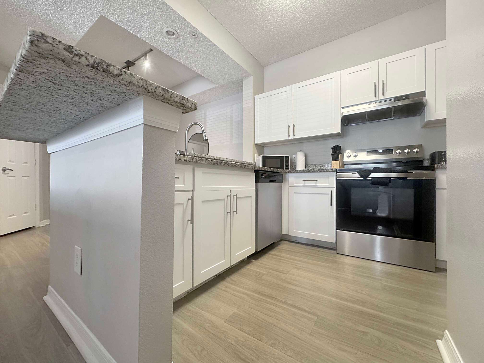 Tampa Waterfront Retreat, Resort-Style Amenities