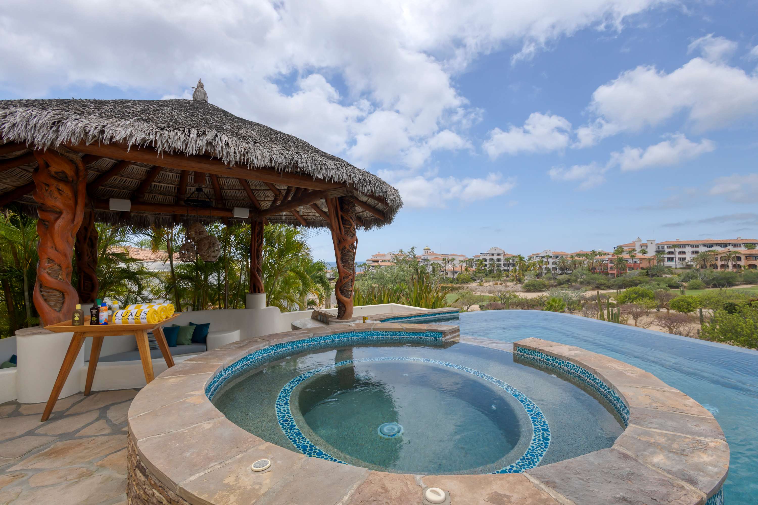 Spa/Hot Tub |