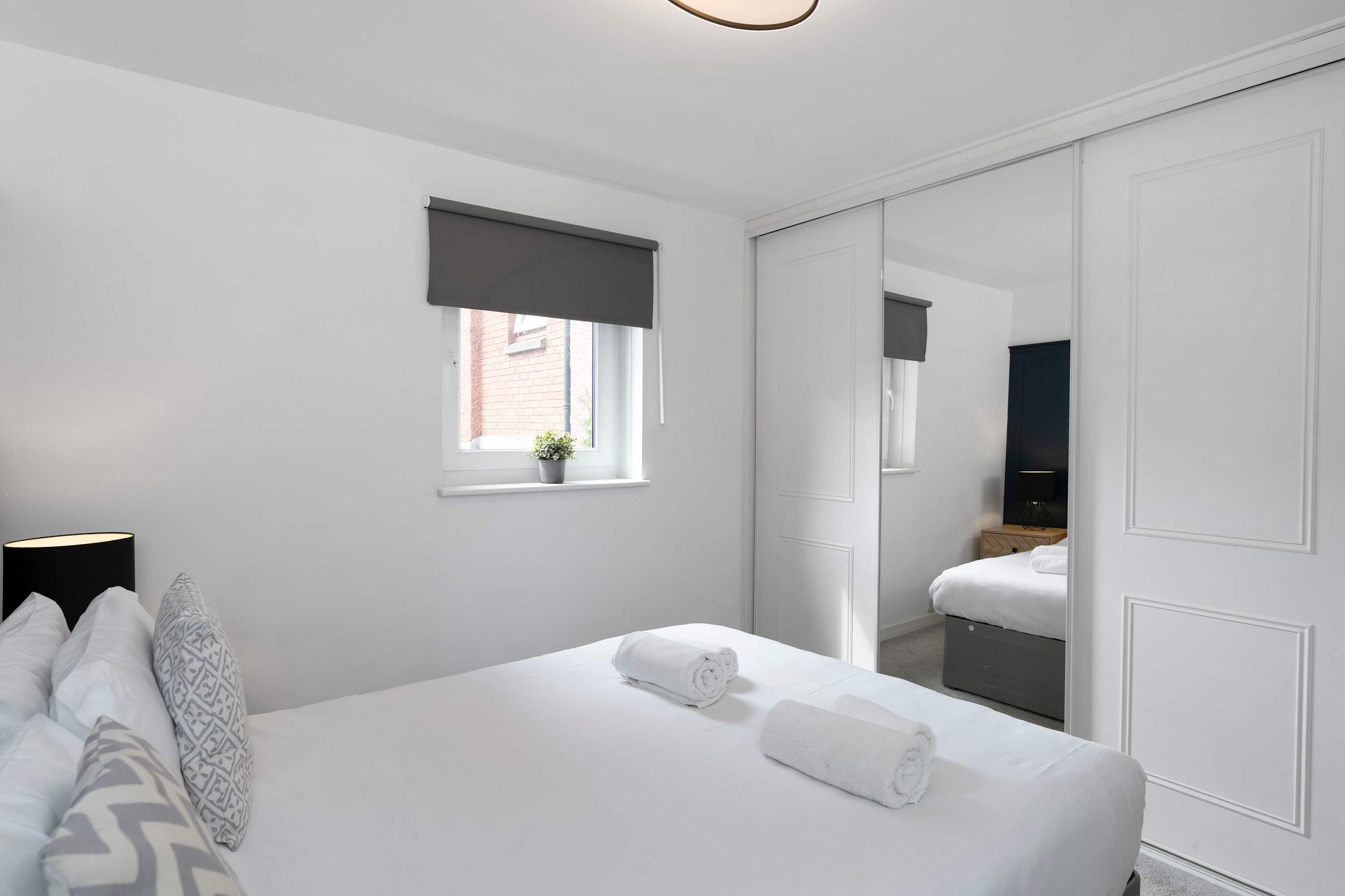 Edinburgh Stay | Near City Centre | Free Parking in Edinburgh EH7 - Property image 9 - VivreStays