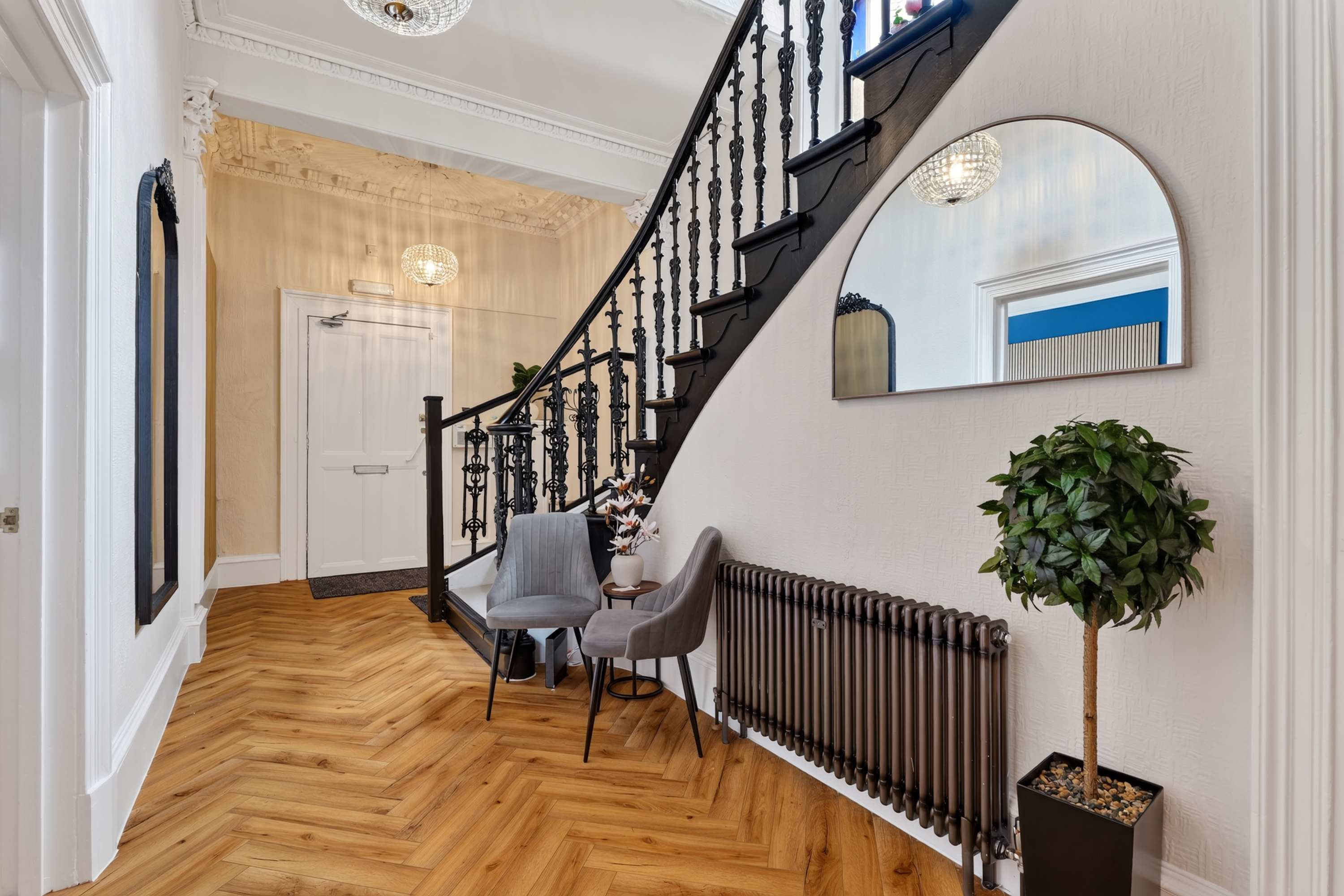 View Spacious 5-Bedroom Glasgow Home Perfect for City Breaks in Ashley Street 7 G3 6DR Spacious 5-Bedroom Glasgow Home Perfect for City Breaks in Ashley Street 7 G3 6DR - Property image 21 - VivreStays