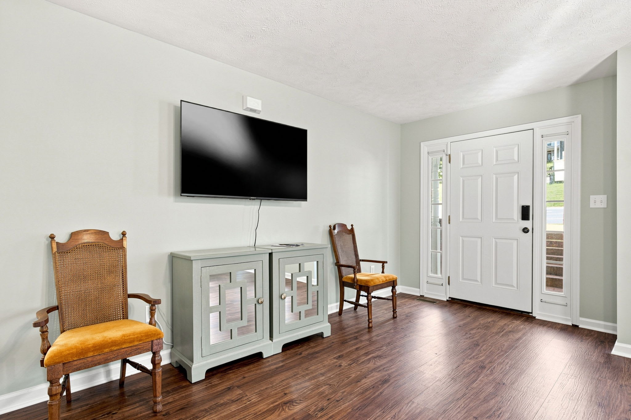 Staunton Stay, Historic Charm & Modern Comfort