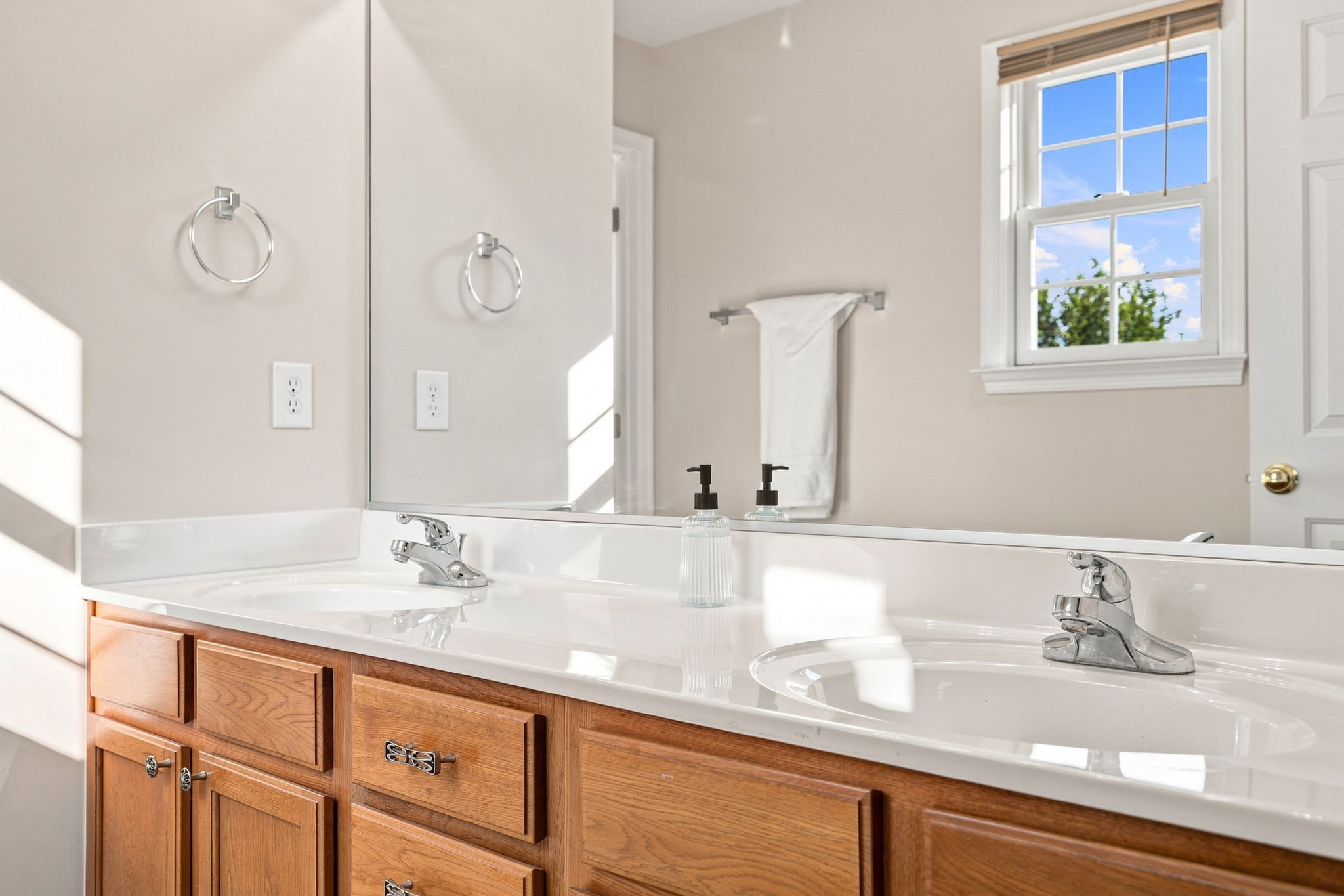 Staunton Stay, Historic Charm & Modern Comfort