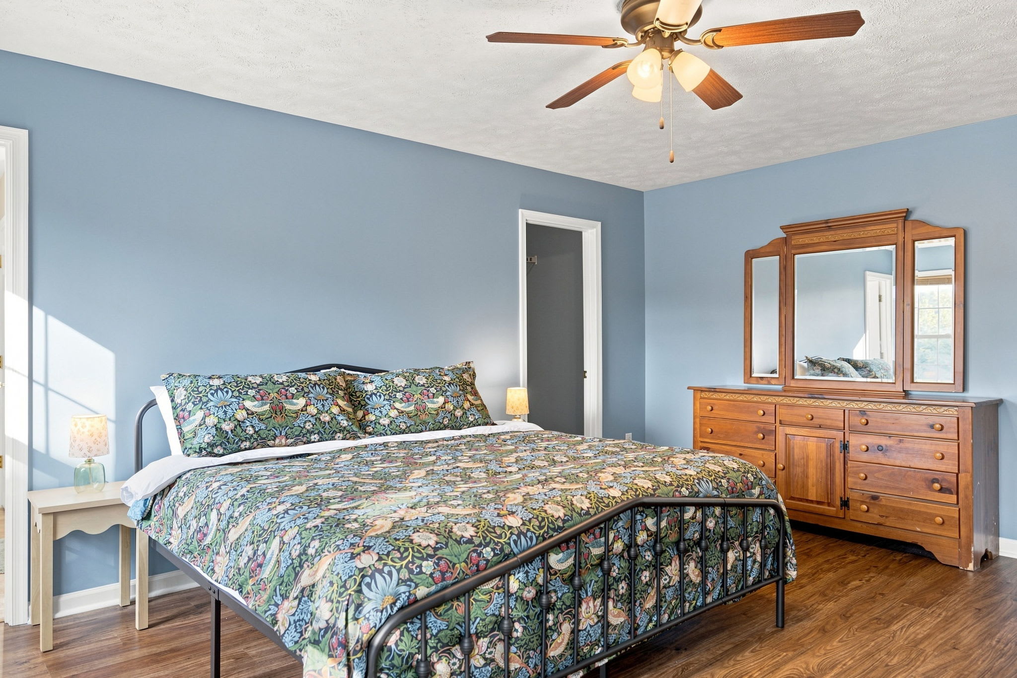 Staunton Stay, Historic Charm & Modern Comfort
