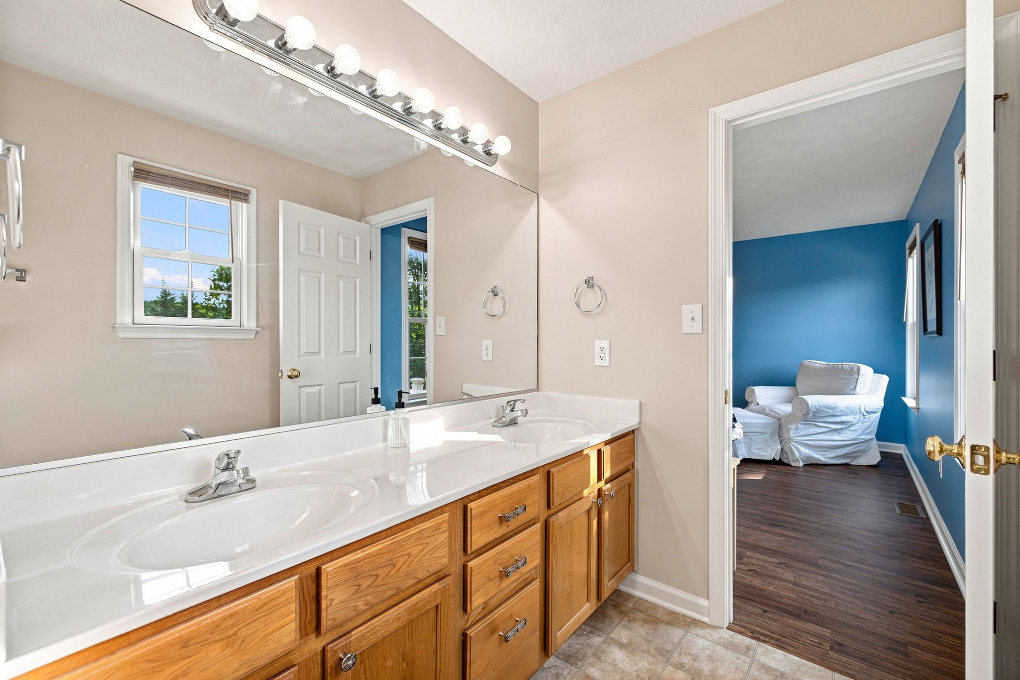 Staunton Stay, Historic Charm & Modern Comfort