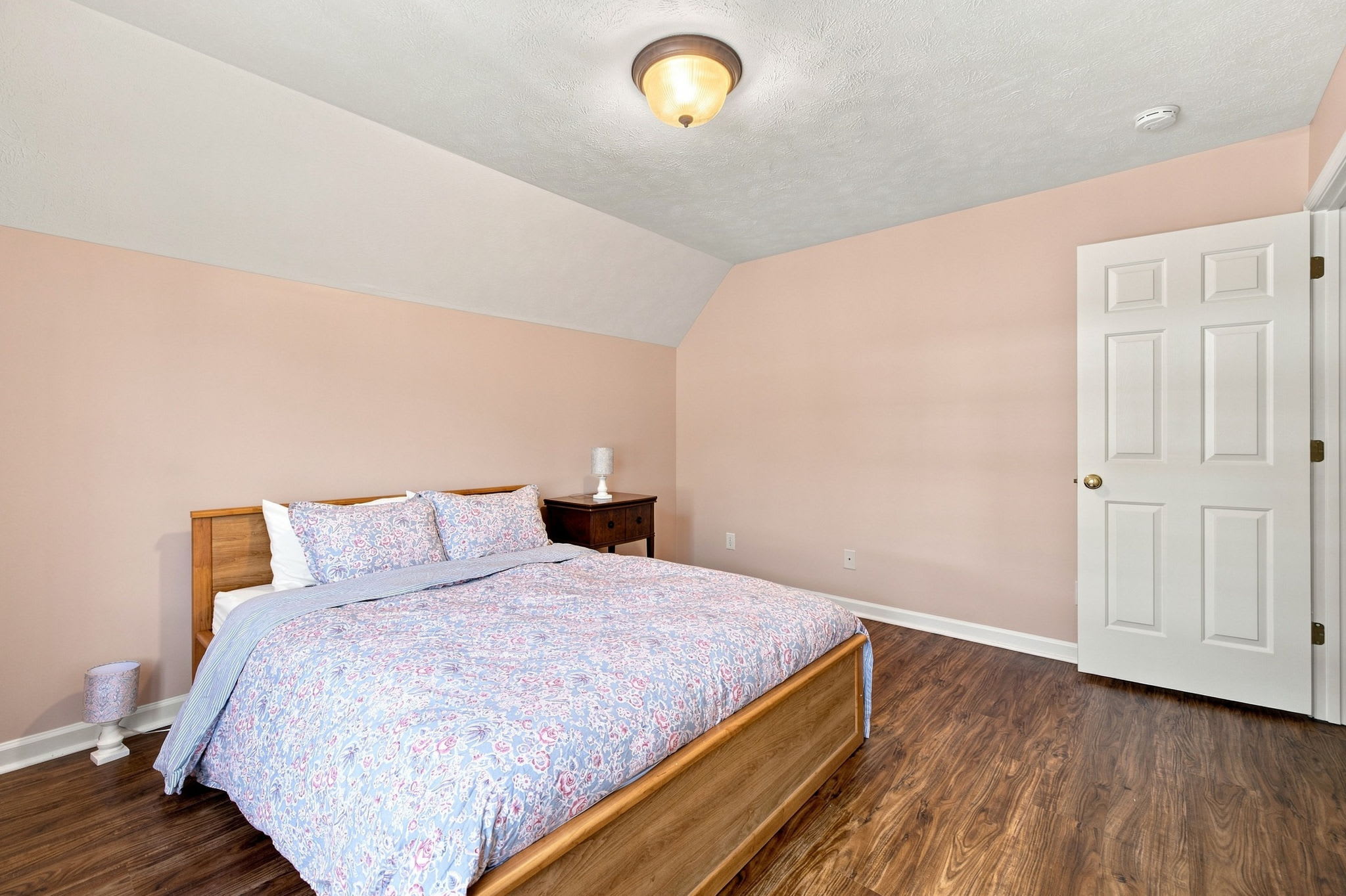 Staunton Stay, Historic Charm & Modern Comfort