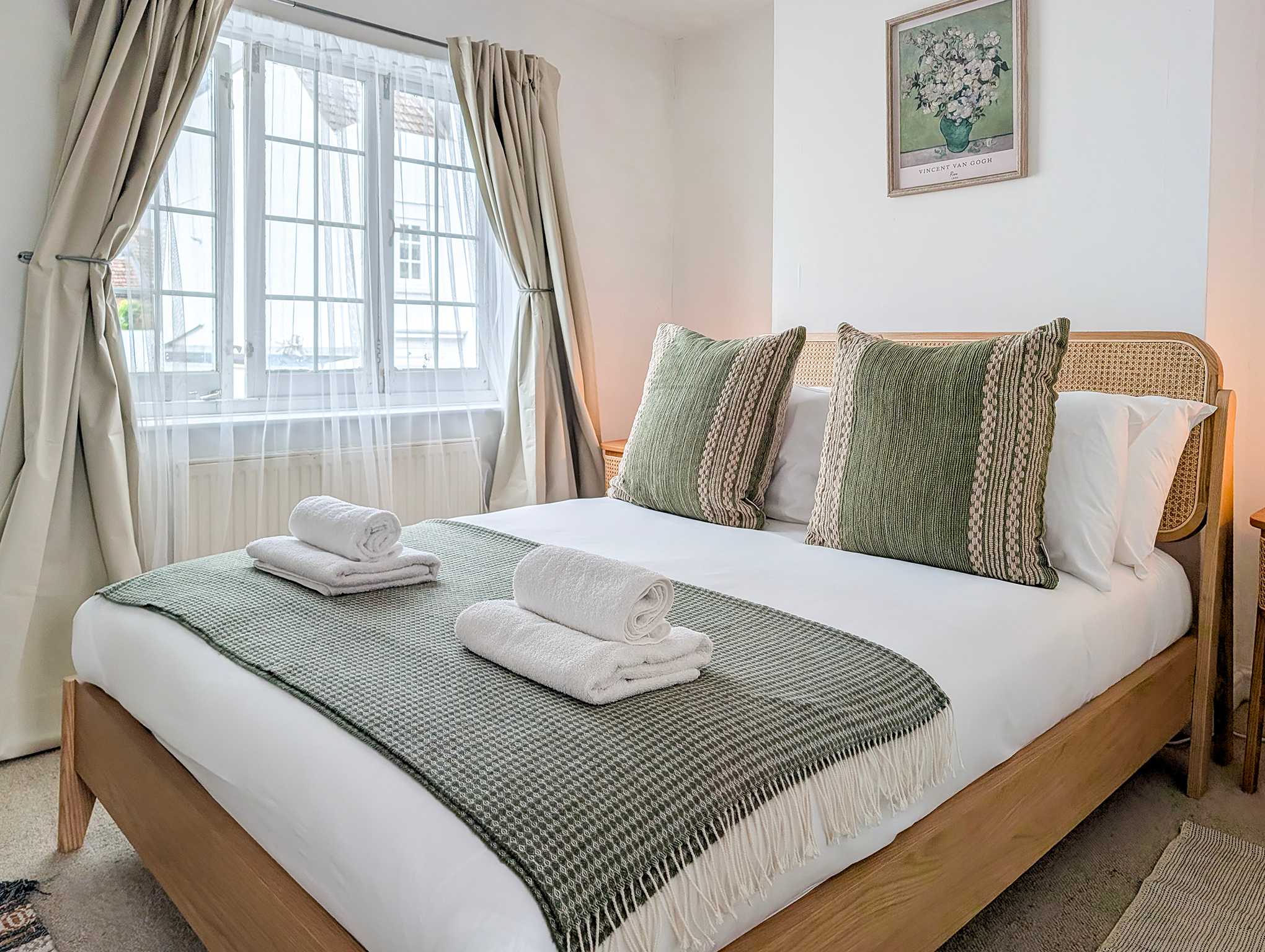 Old Vine Cottage - Terrace - by Brighton Holiday Lets - Brighton Holiday Home - Image 11