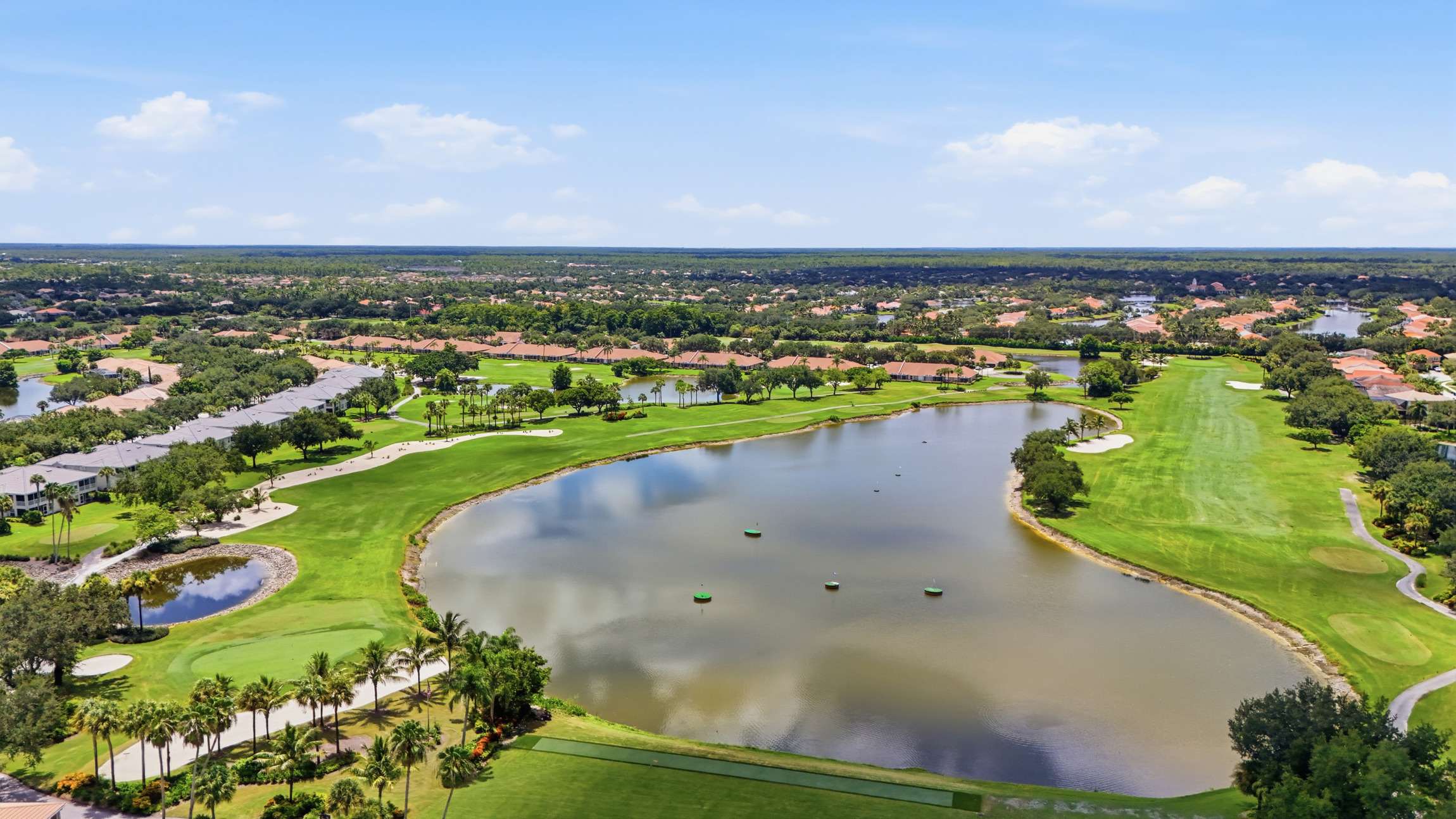 Comfortable Villa on Public Arrowhead Golf Course | Photo 13