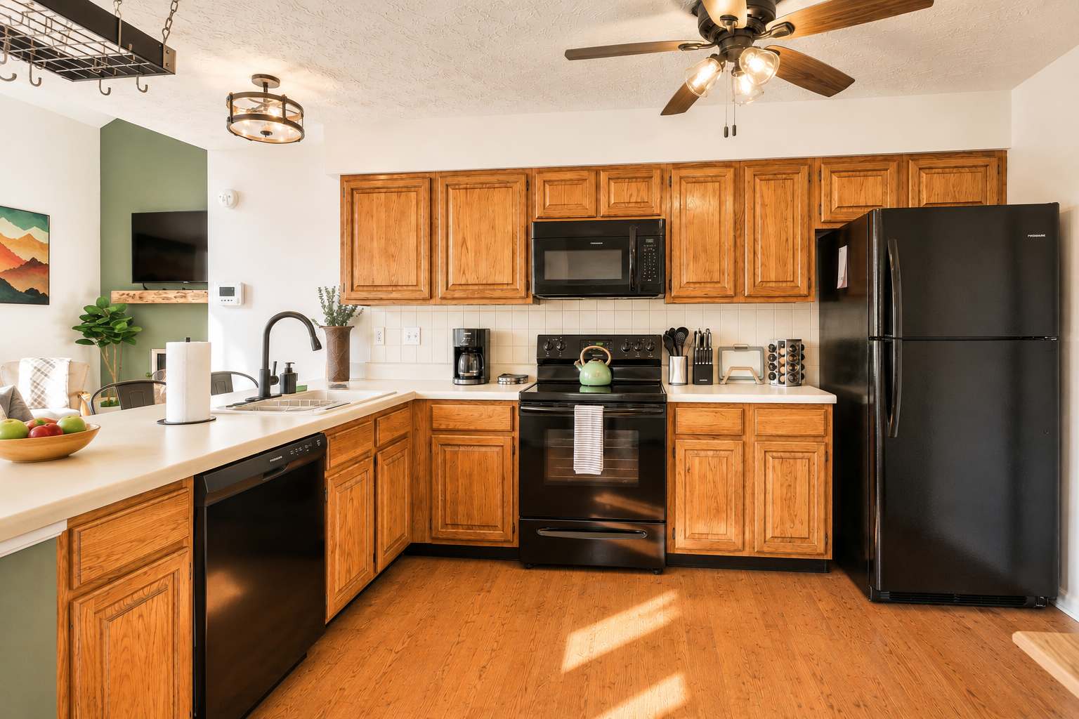 The fully equipped kitchen has everything you need to prepare meals during your stay