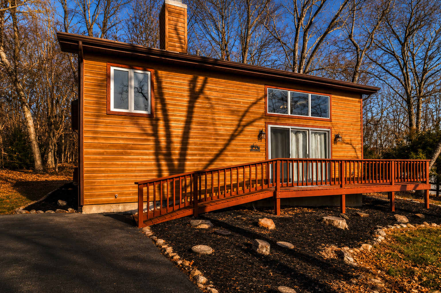 Spacious Deck w/Wheelchair Access

