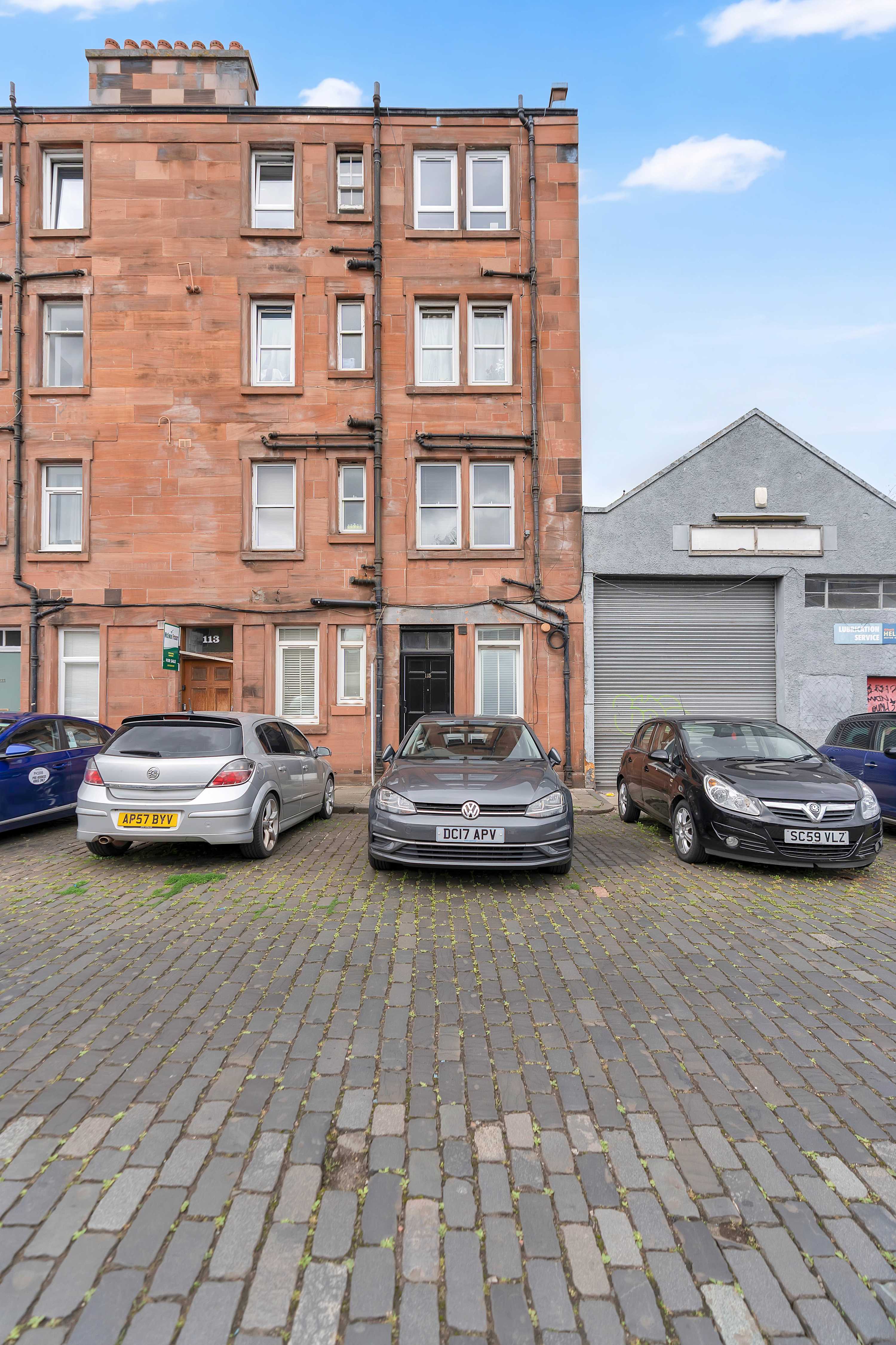 Edinburgh City Centre & Shore - Free Parking -WiFi in Pitt Street EH6 4DE - Property image 16 - VivreStays