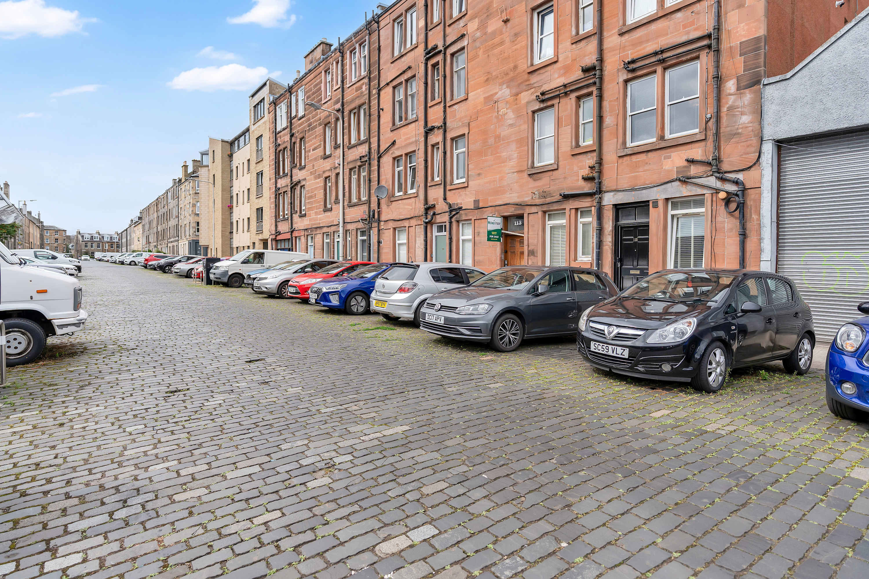 Edinburgh City Centre & Shore - Free Parking -WiFi in Pitt Street EH6 4DE - Property image 3 - VivreStays