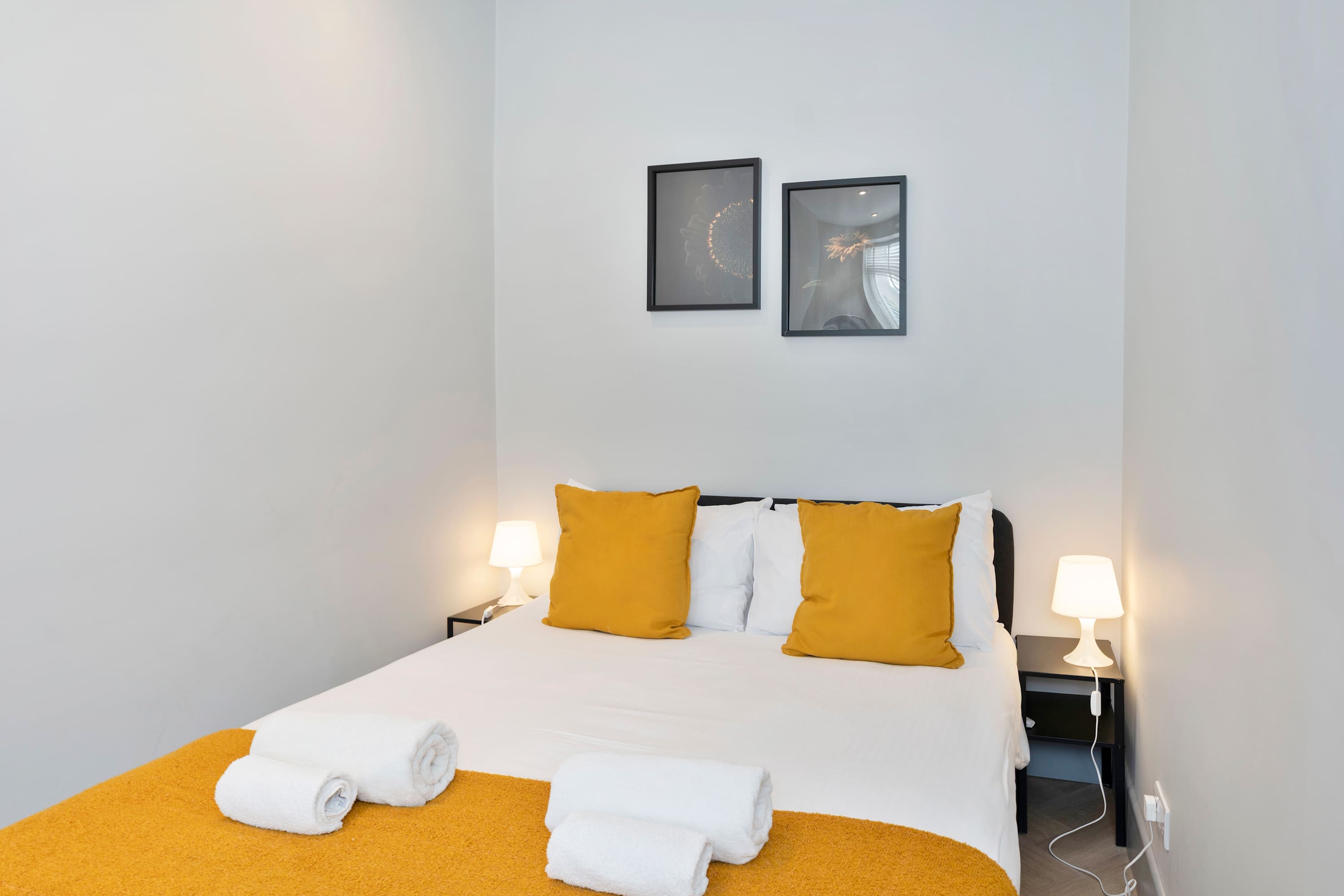 View Edinburgh City Centre & Shore - Free Parking -WiFi Edinburgh City Centre & Shore - Free Parking -WiFi serviced apartment - UK - VivreStays
