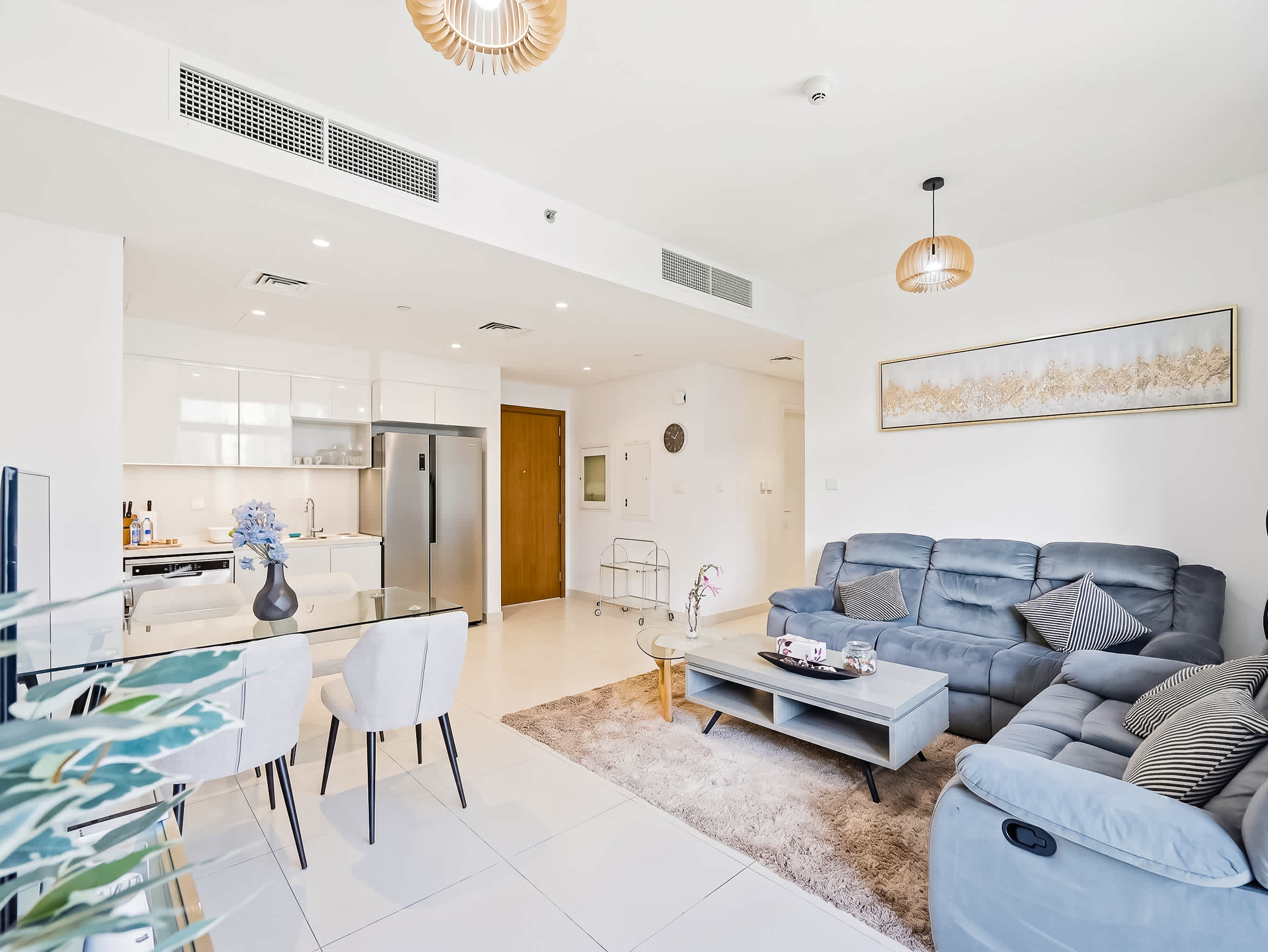 Modern 2BR Haven with Stunning Views — photo 16 of 23