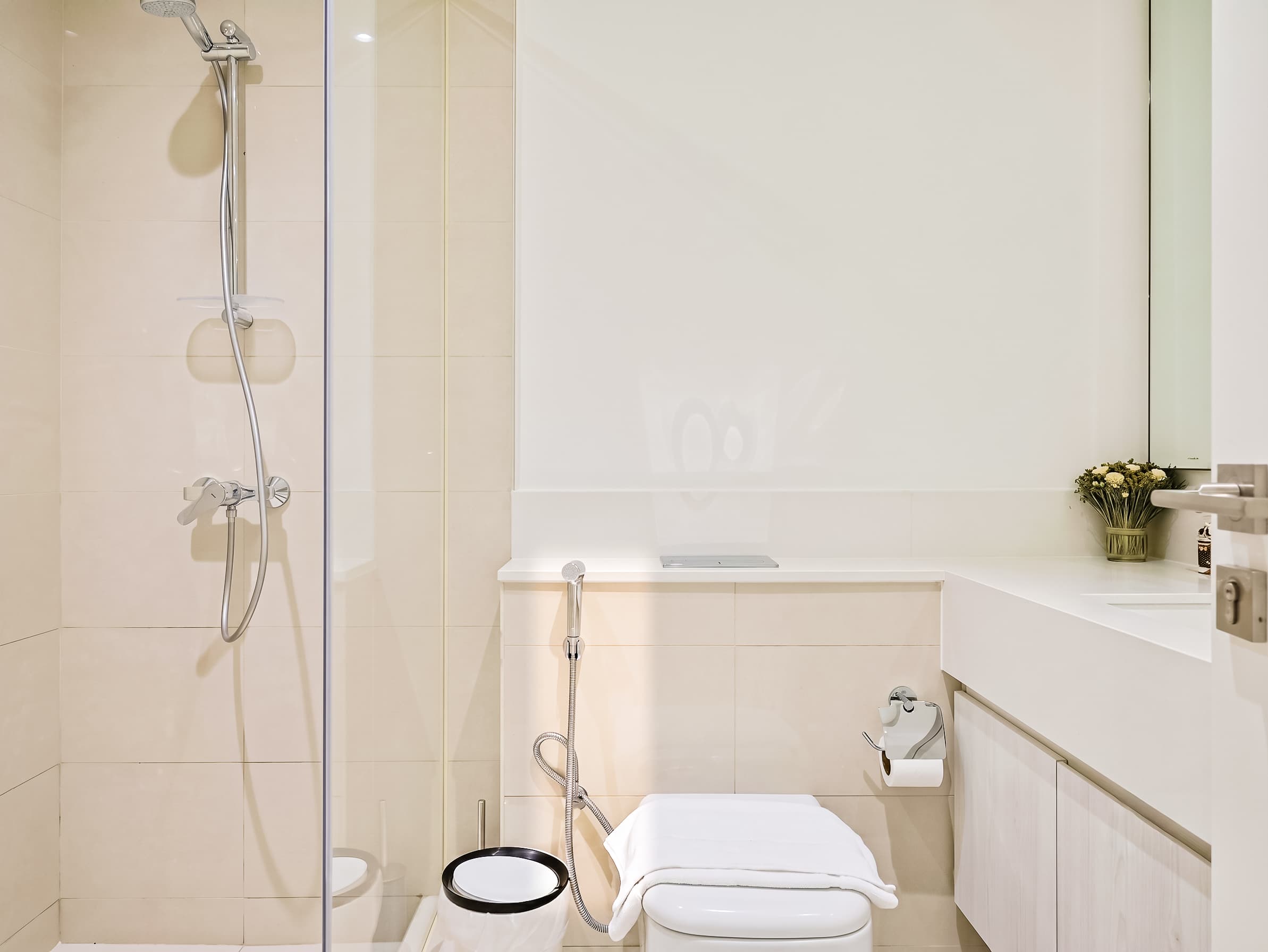 Modern 2BR Haven with Stunning Views — photo 22 of 23