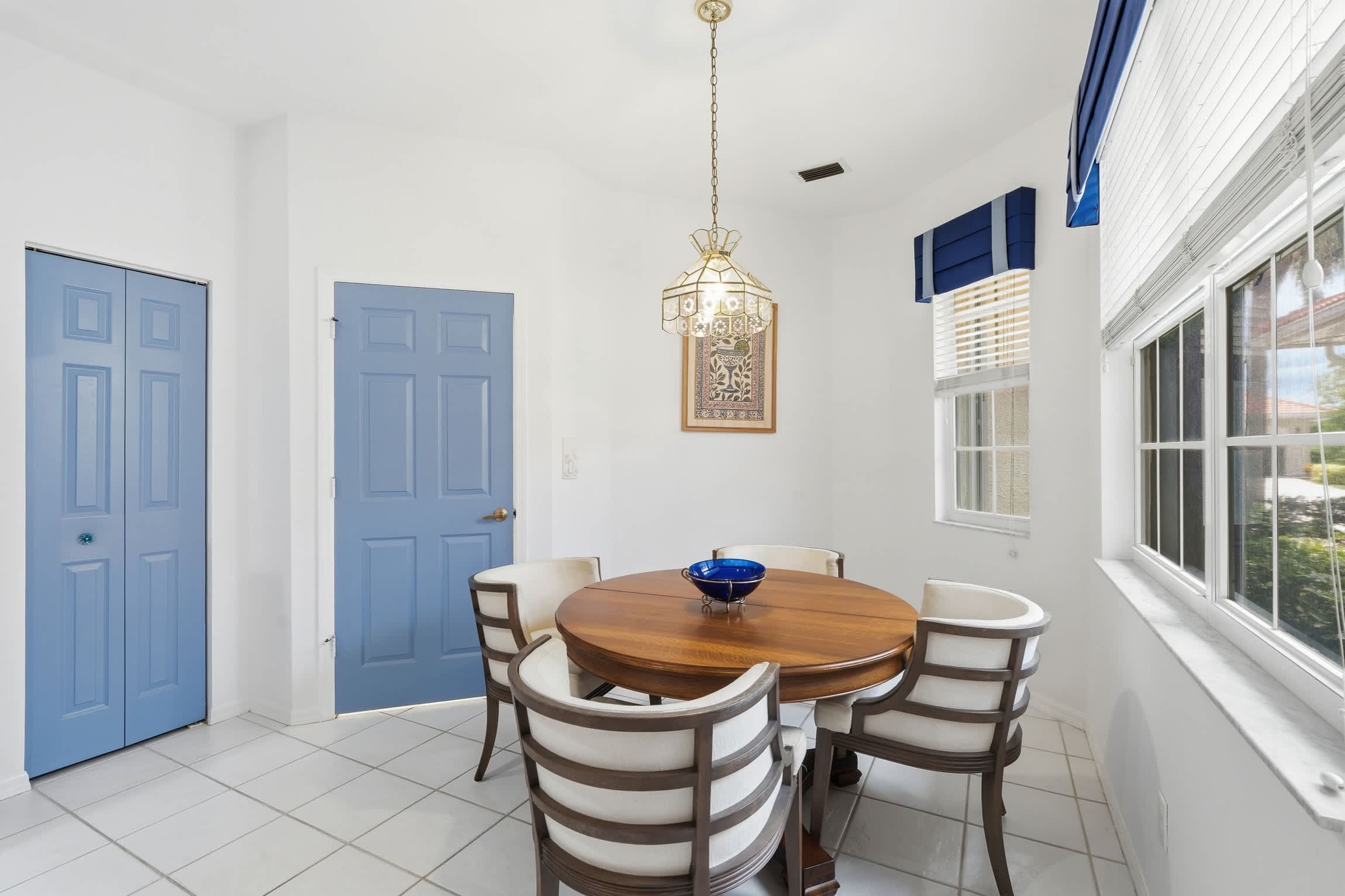 Villa With Lake and Golf Views on Public Arrowhead Golf Course | Photo 19