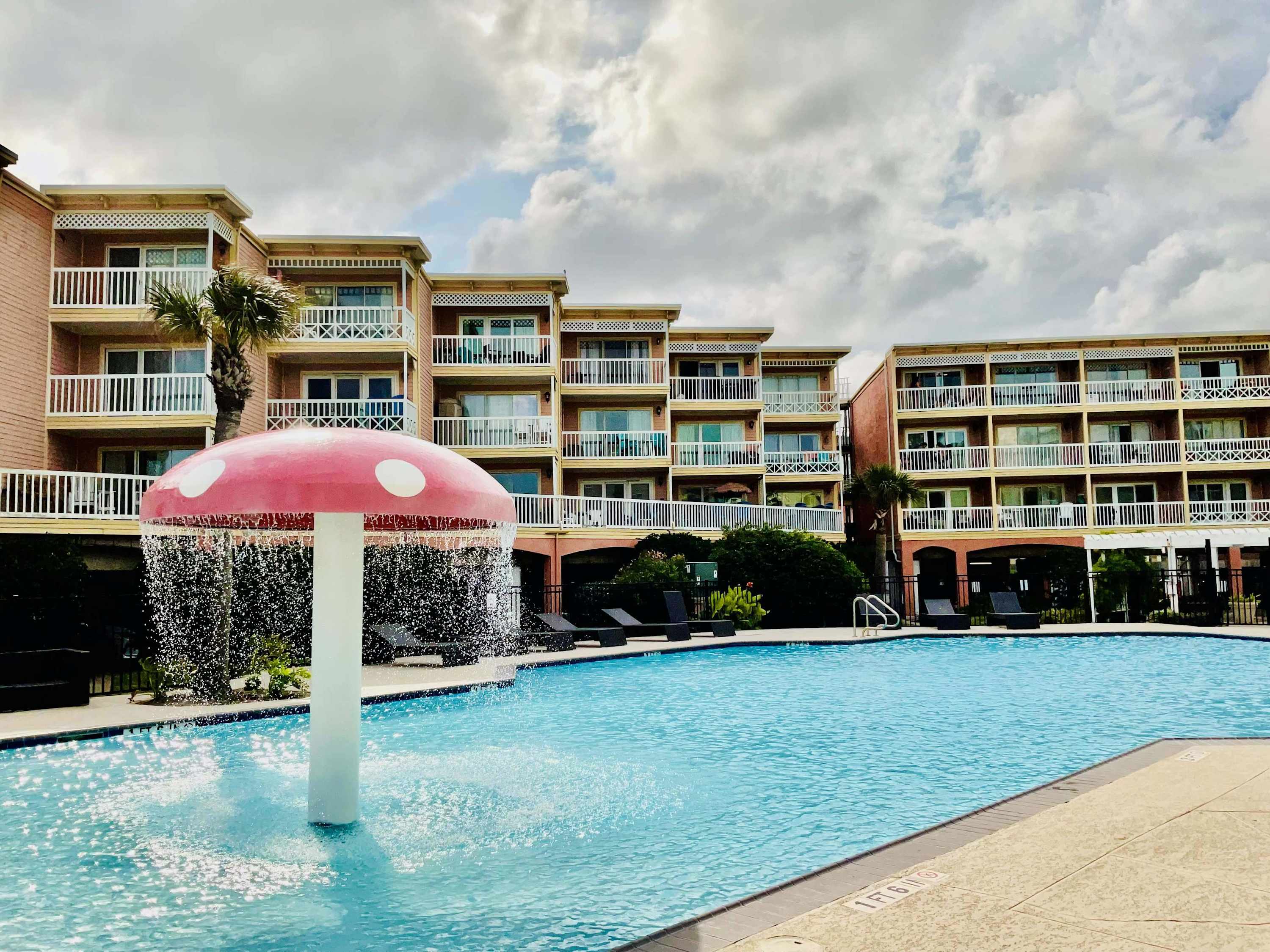 Traveling with little ones? Head down to the kids’ pool for hours of fun!​
