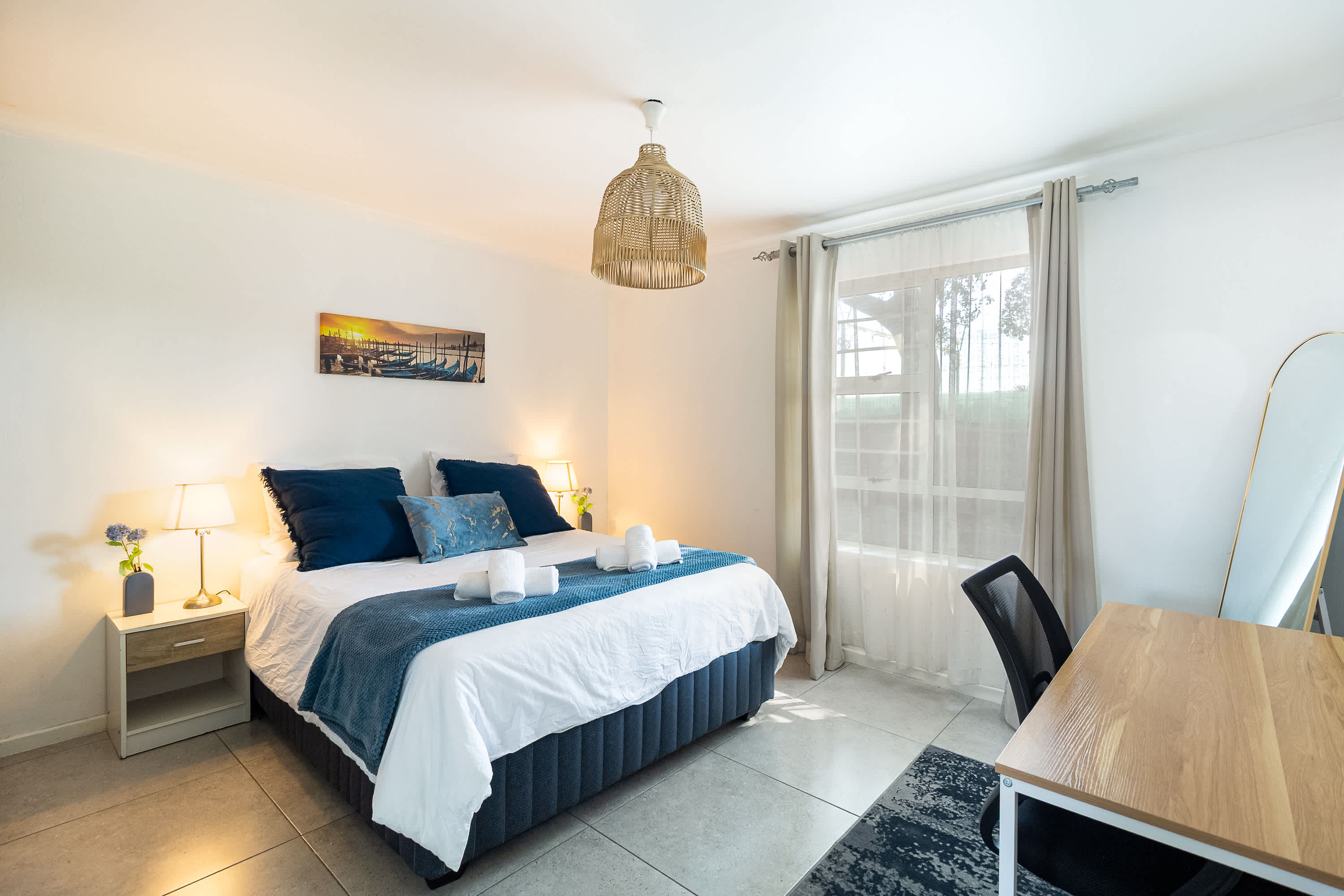 2 Bedroom Pinelands Medical Leisure Apartment