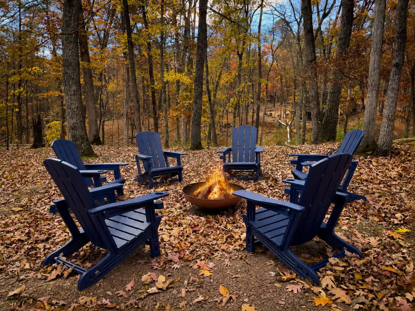 Chalet w Hot tub, Grill, FirePit, Games & Wifi