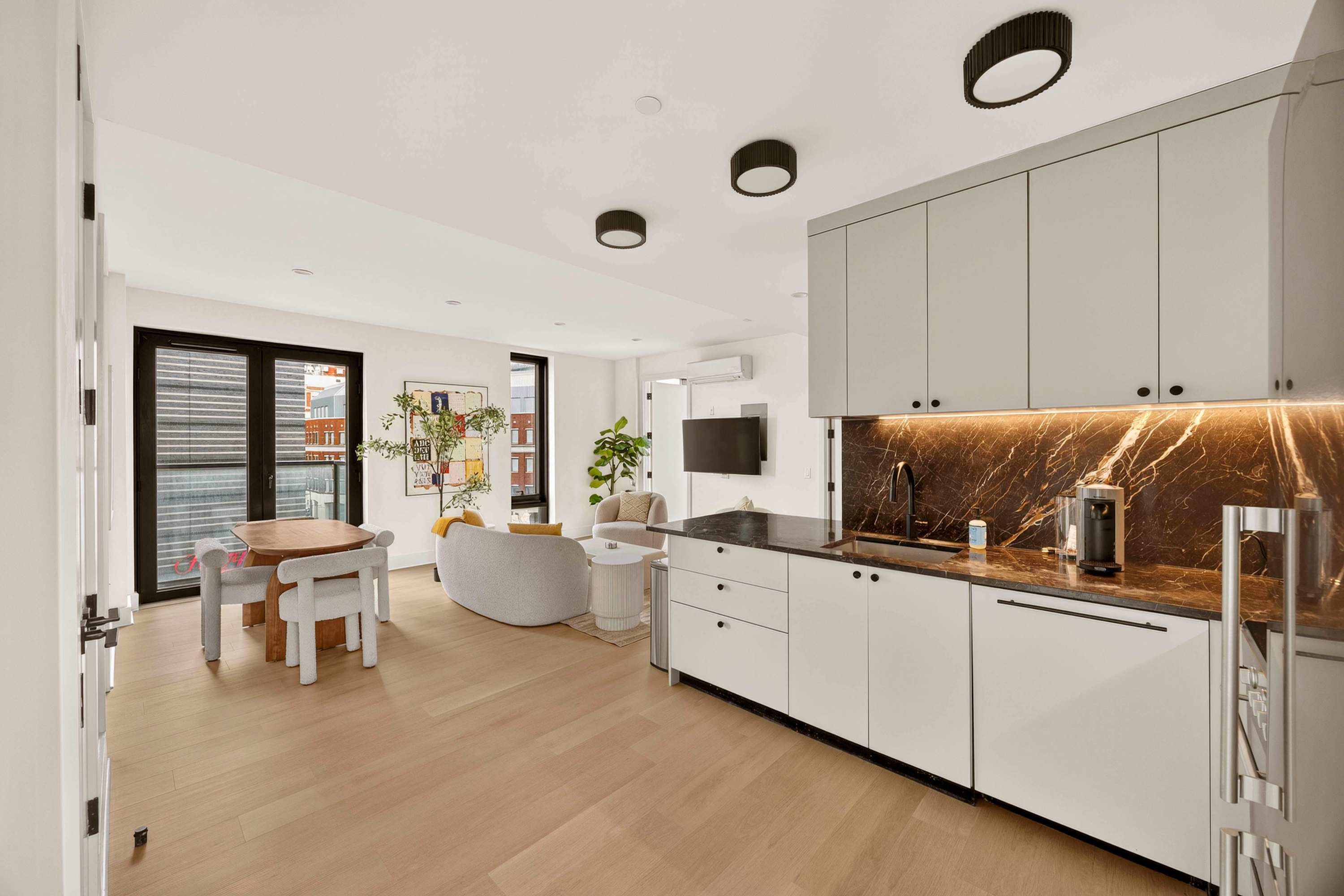 Gold Terrace photo #2 by Haus