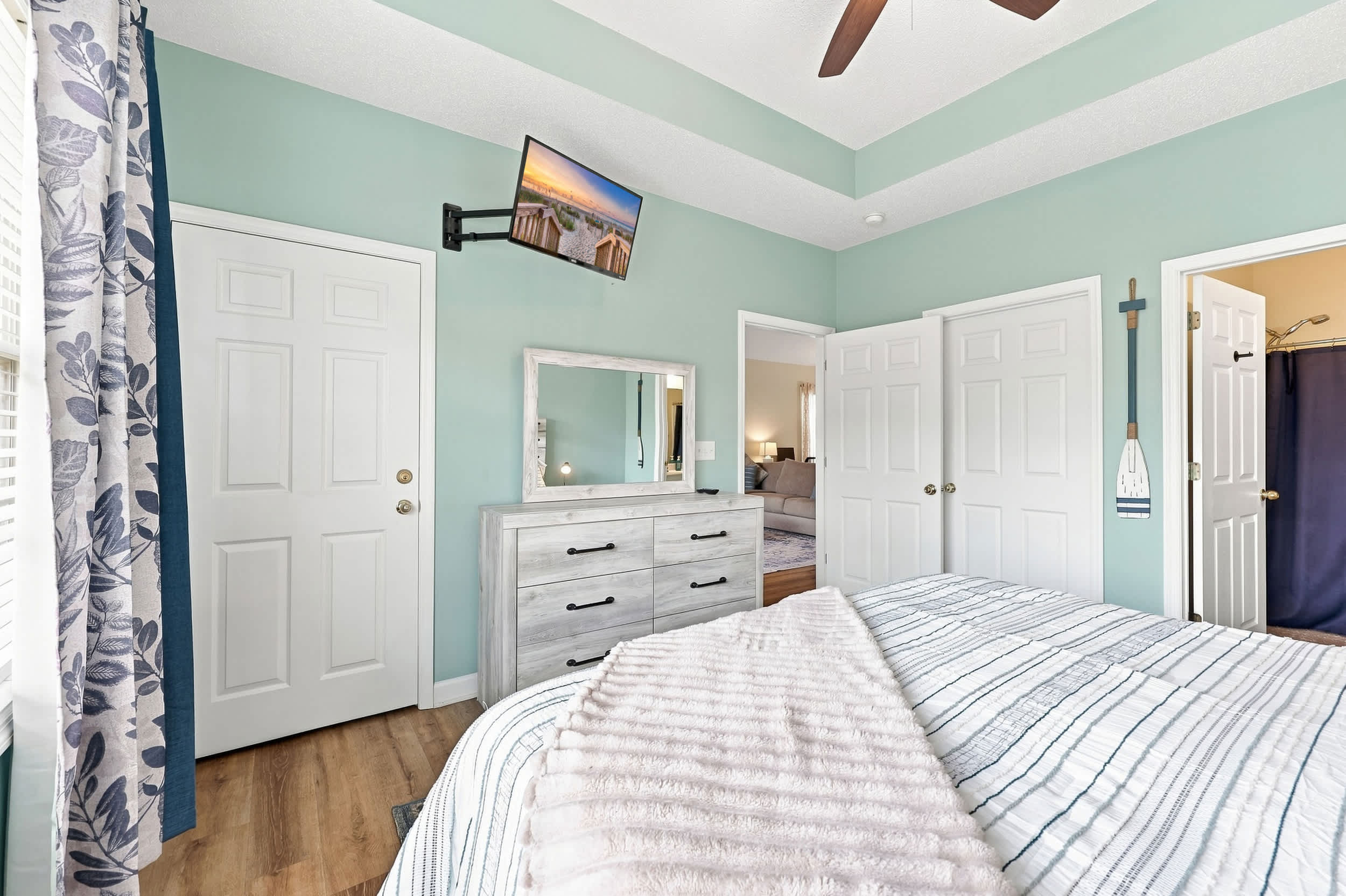 Sea Glass Escape Rare 3 BR at Barefoot Resort