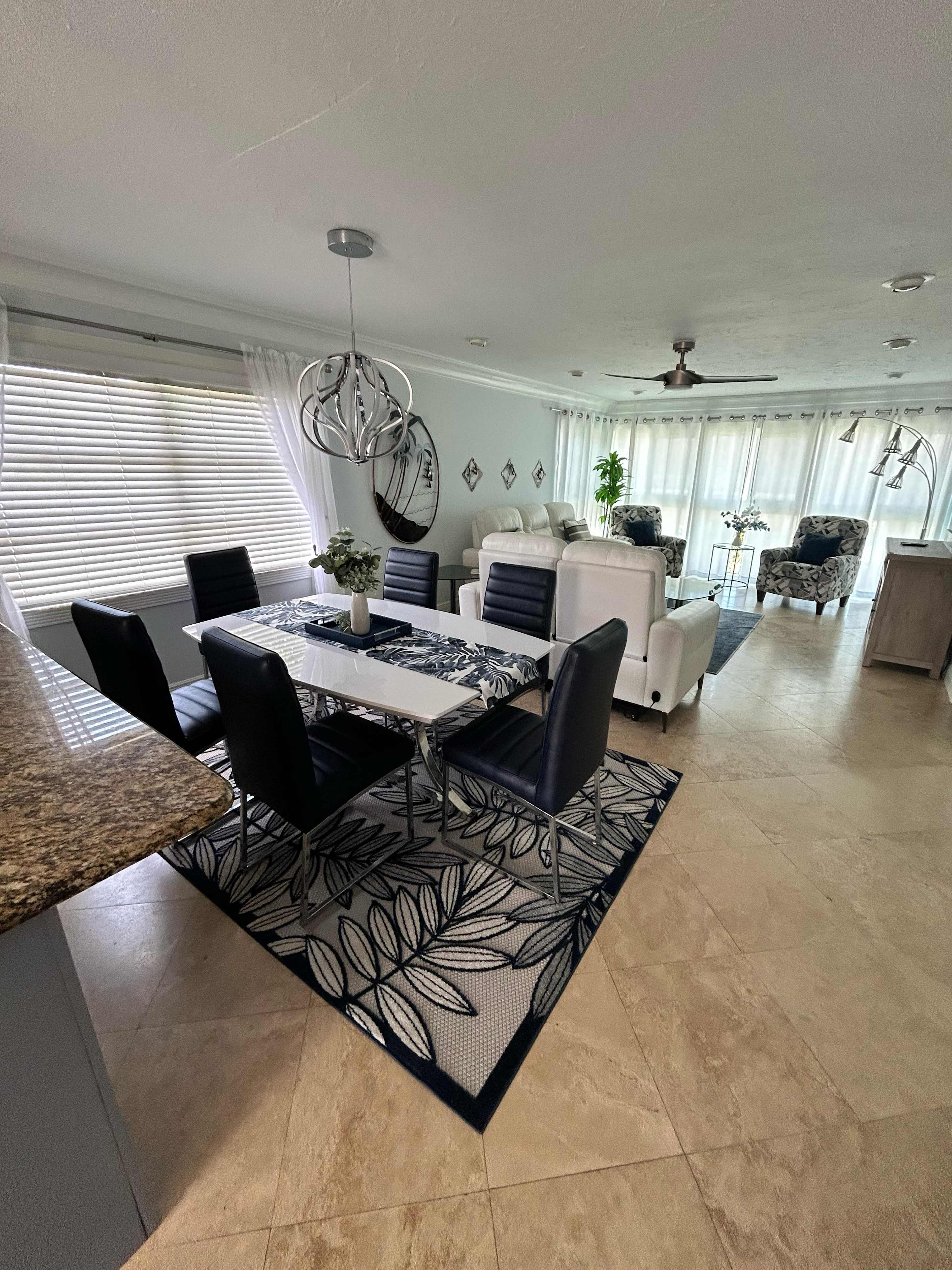 Siesta Vibe, Pool, Walk To Crescent Beach, Shops