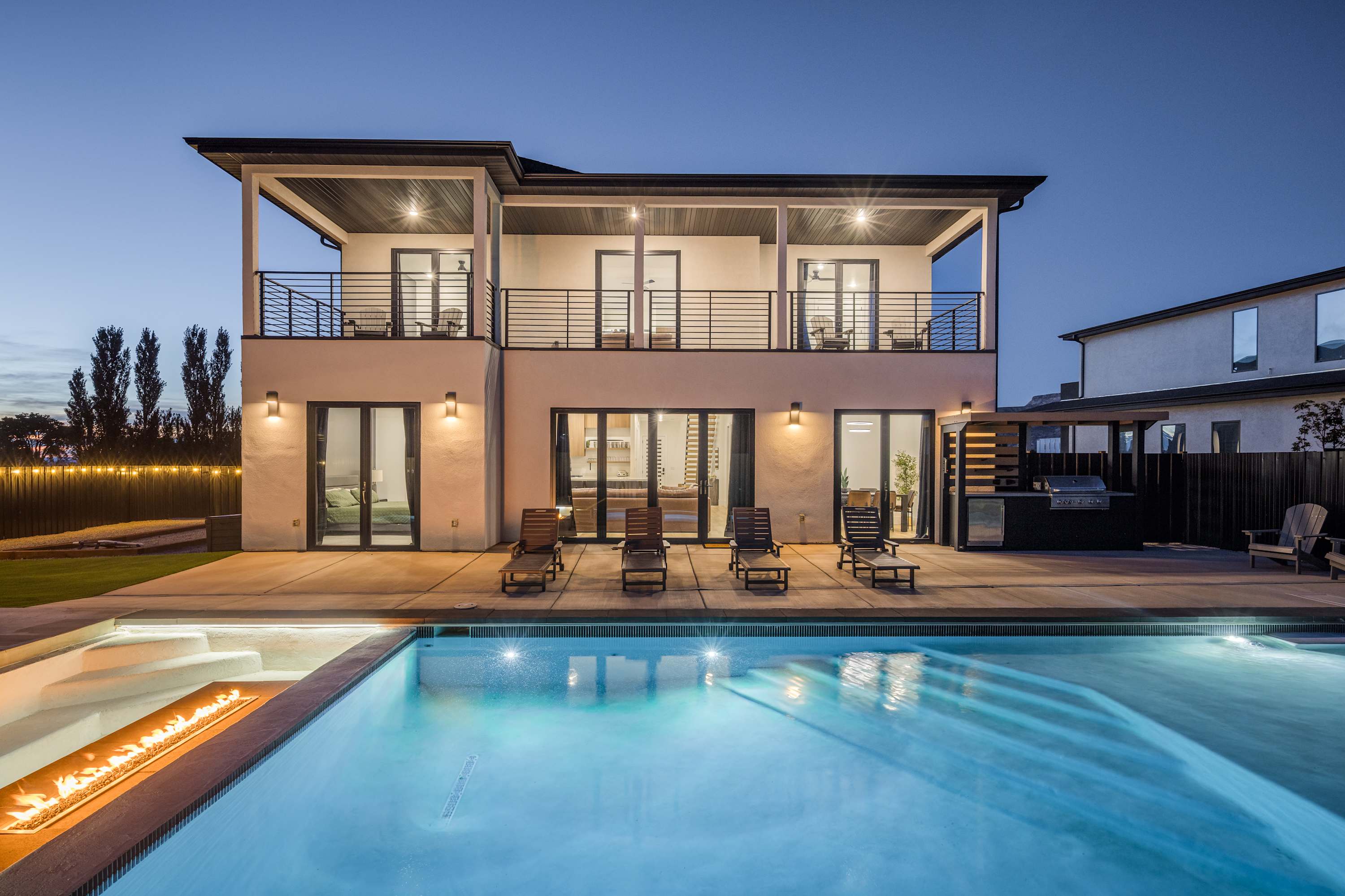 Luxury Moab Oasis Pool, Spa & Fire Pit
