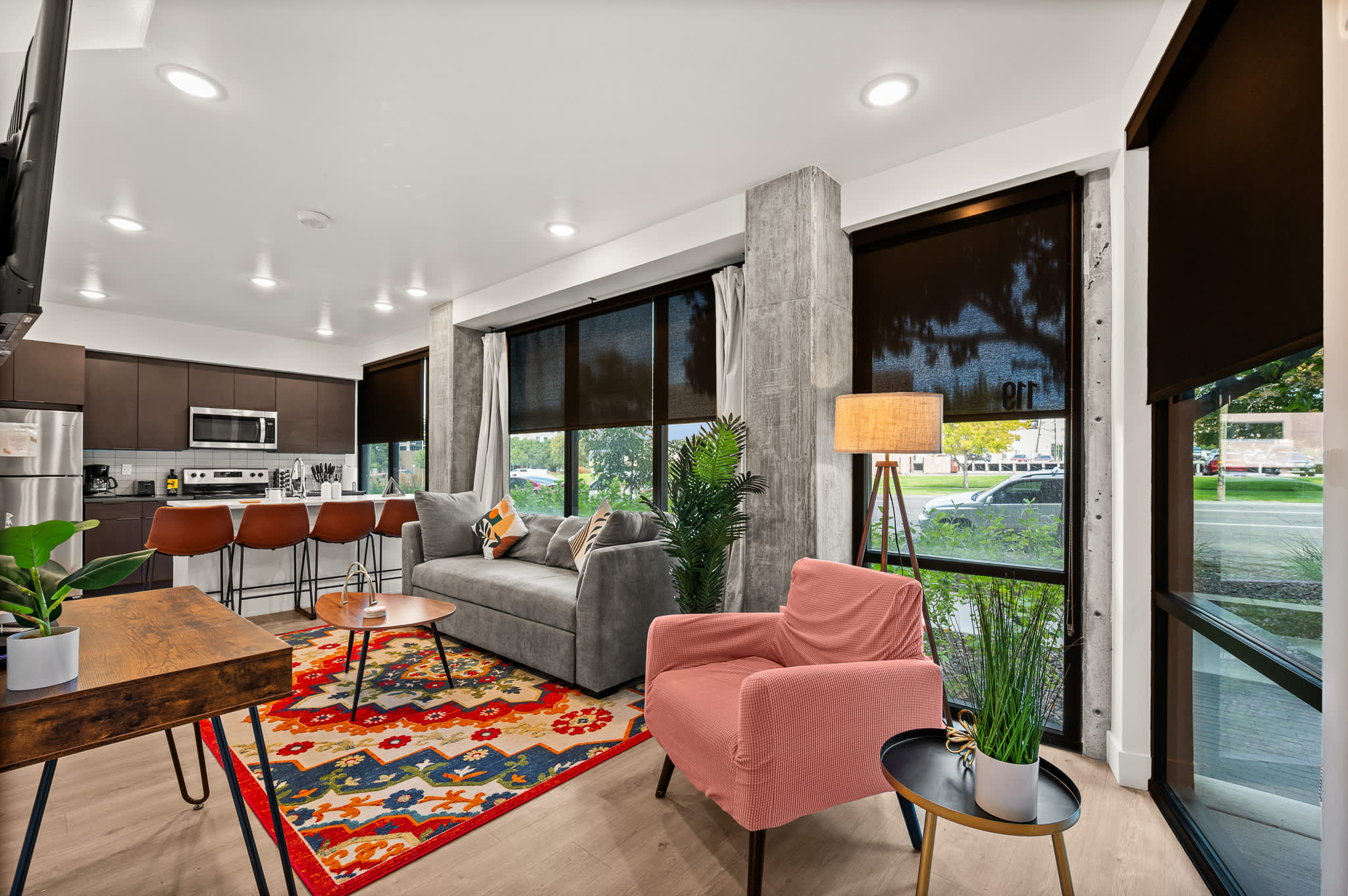 Lux SLC - Pool - Gym - Rooftop