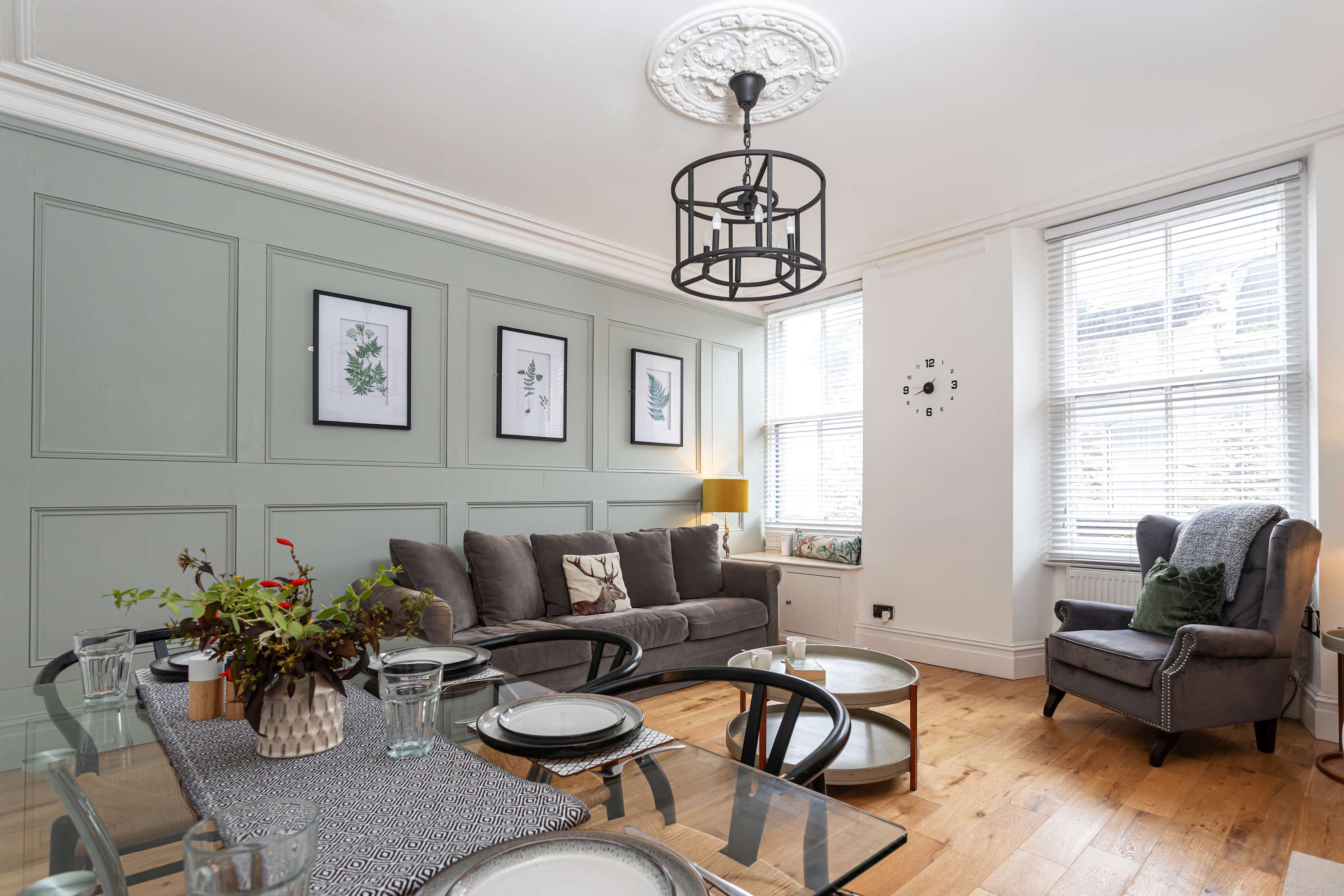 Charming 2BR Flat on Grange-Over-Sands High Street