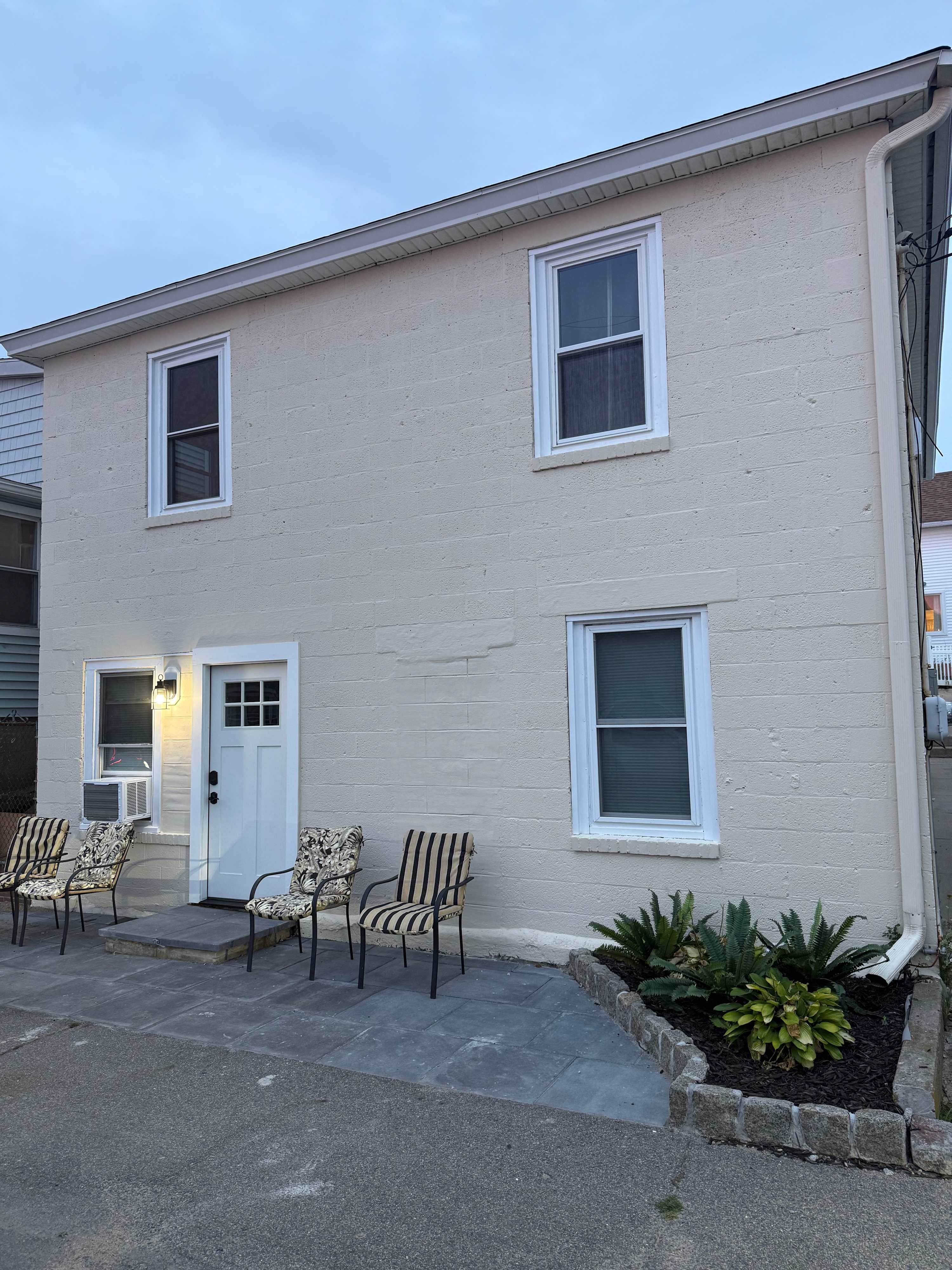 Renovated Beachside Retreat | 6BR | Sleeps 12 — Salisbury, MA — vacation rental