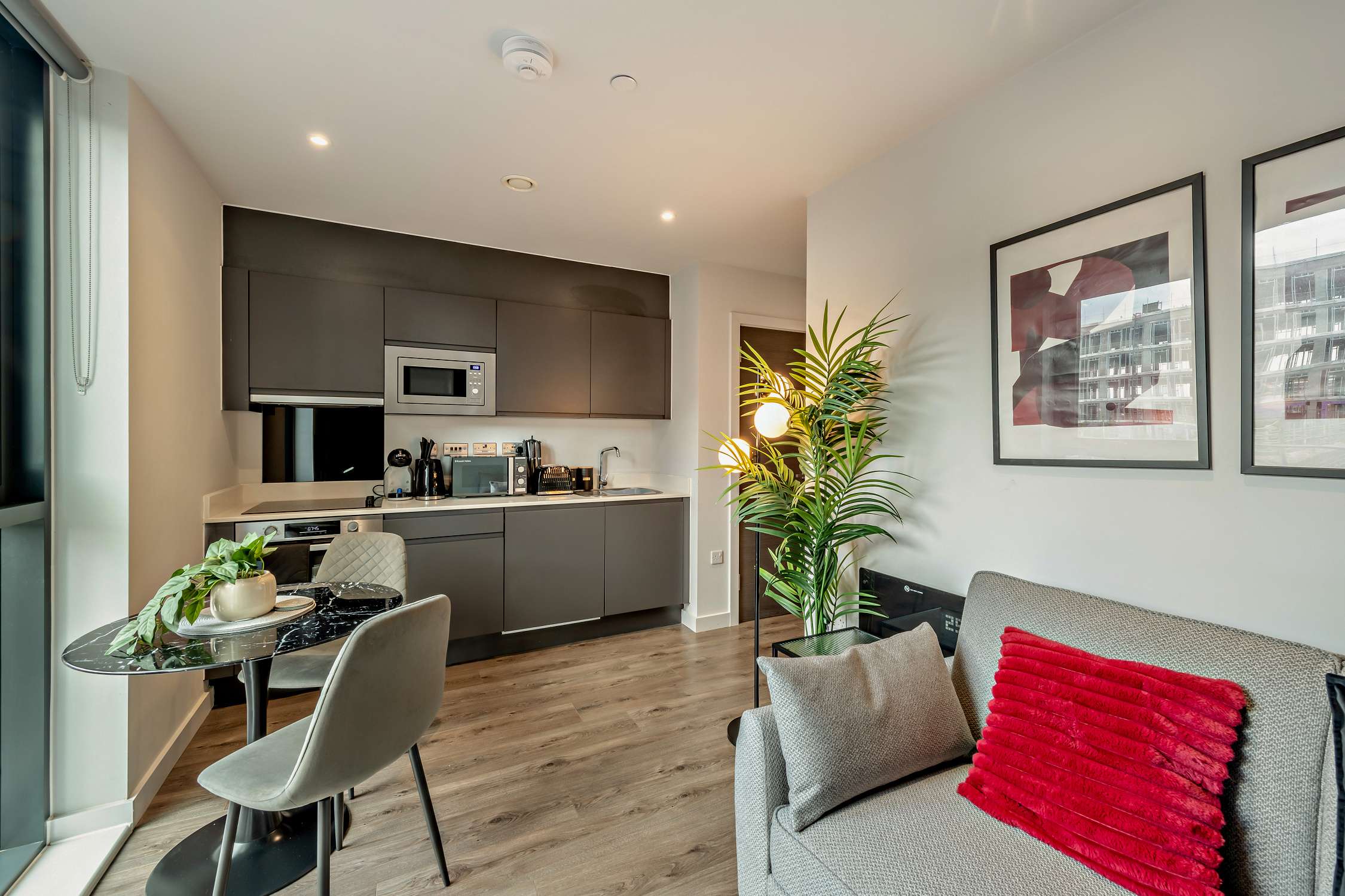 Miller's Place Apartment – photo 10