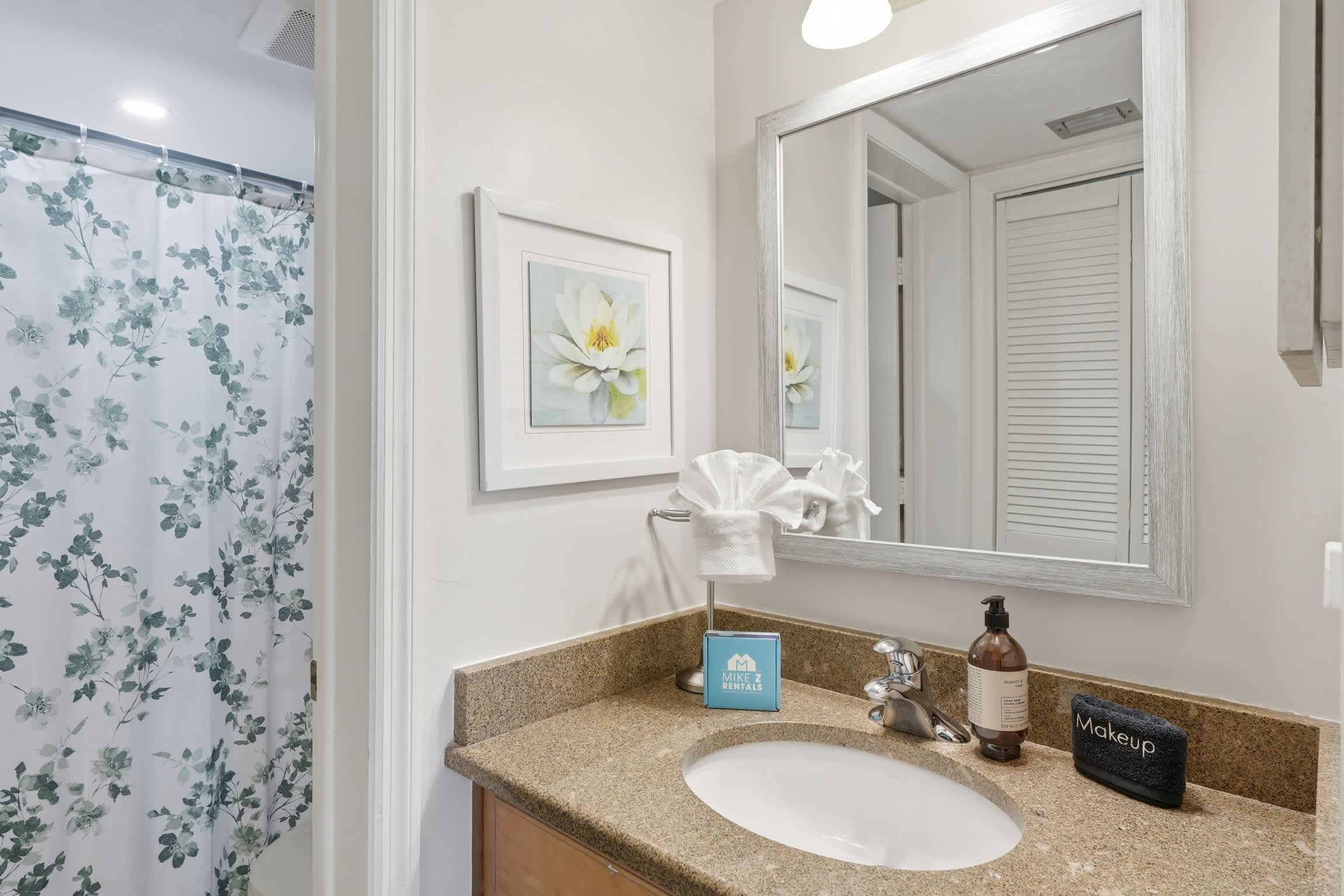 I 349 End Unit Lake and Fountain View 12