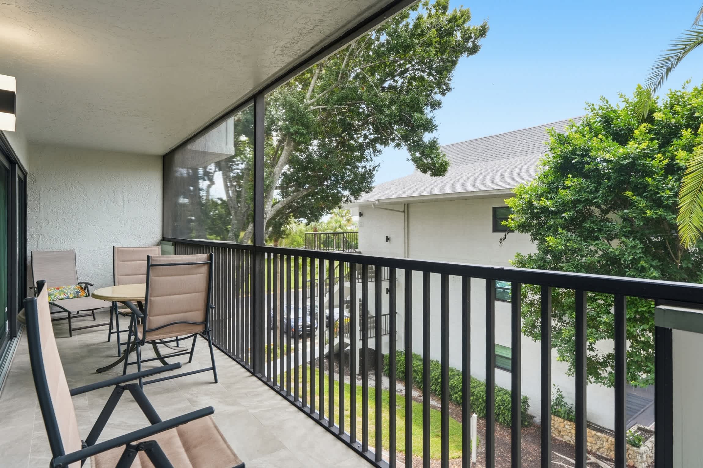 I 349 End Unit Lake and Fountain View 18