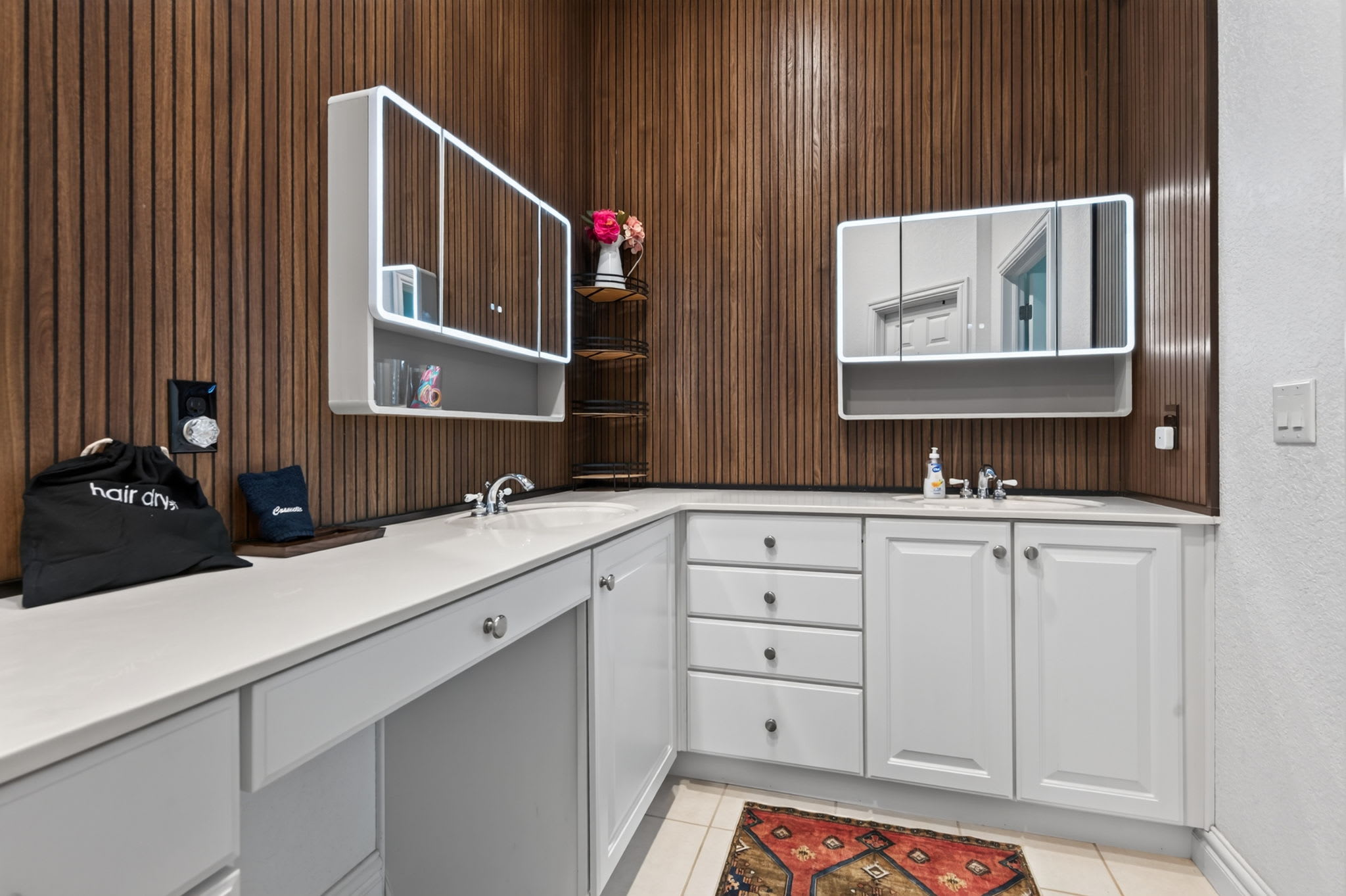 The Beach Bear Home, Hot Tub, Beach Resort Access