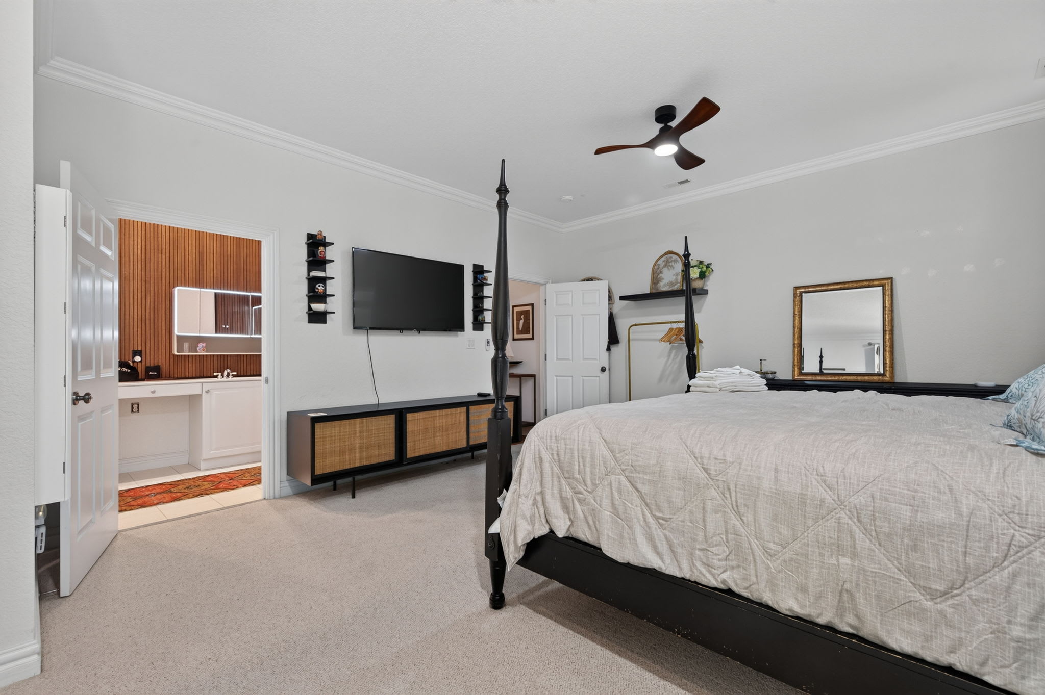 The Beach Bear Home, Hot Tub, Beach Resort Access
