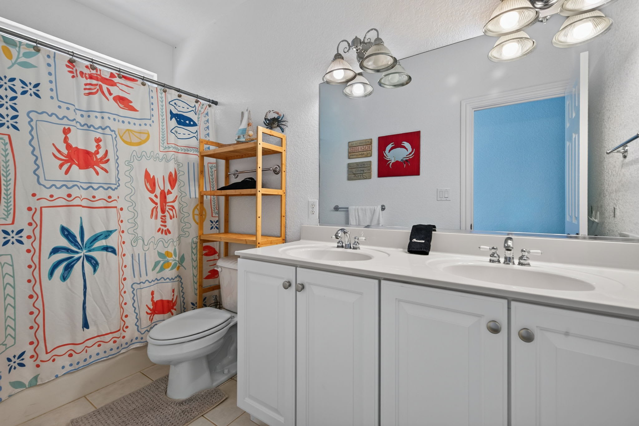 The Beach Bear Home, Hot Tub, Beach Resort Access