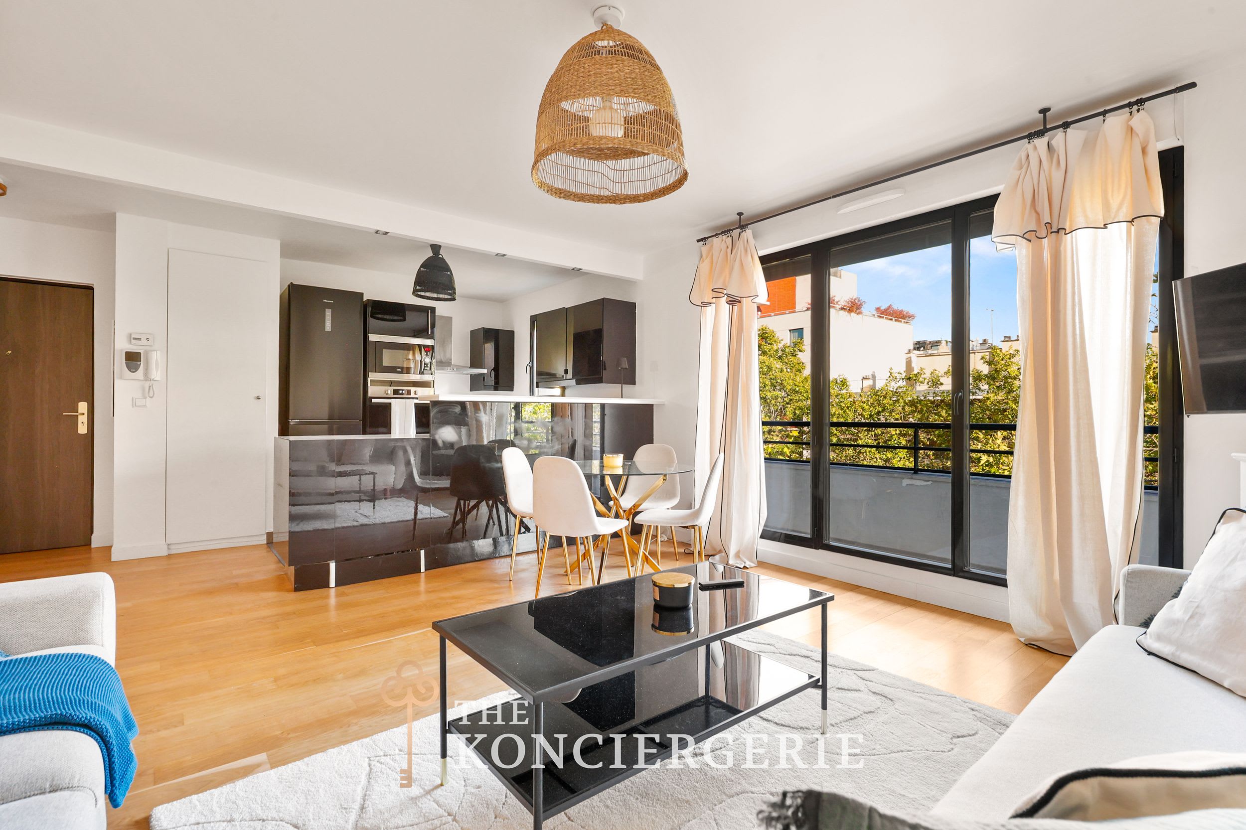 Elegant appartement lumineux - Porte de Saint-Cloud — Boulogne-Billancourt, Île-de-France — vacation rental
