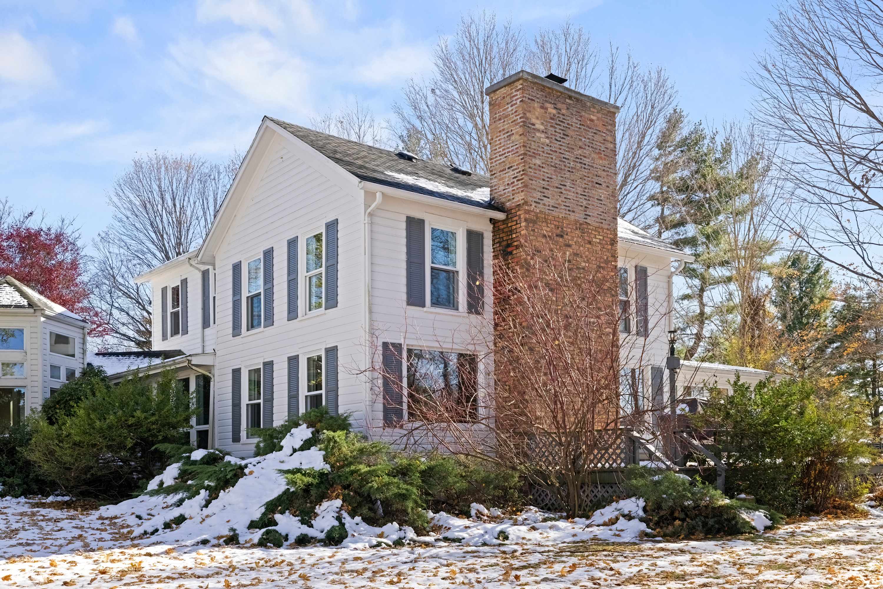 Take in open-air views and unwind on The Farmhouse’s expansive lawn.