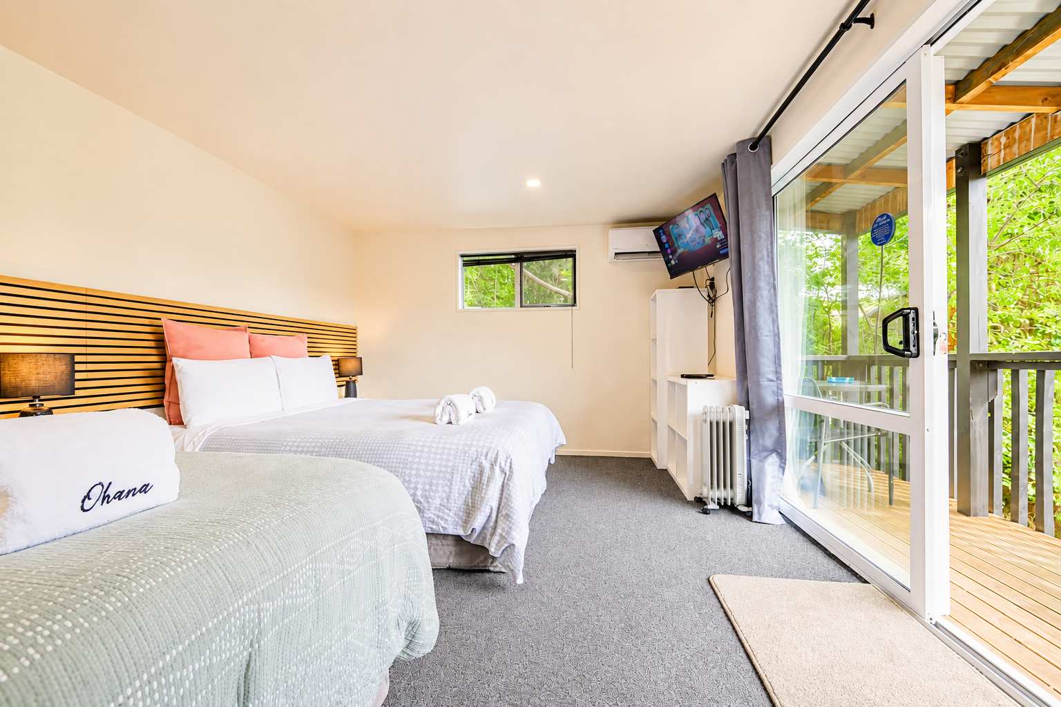 Eclipse | Lake Tekapo | Sleeps 3 + Parking + Sauna