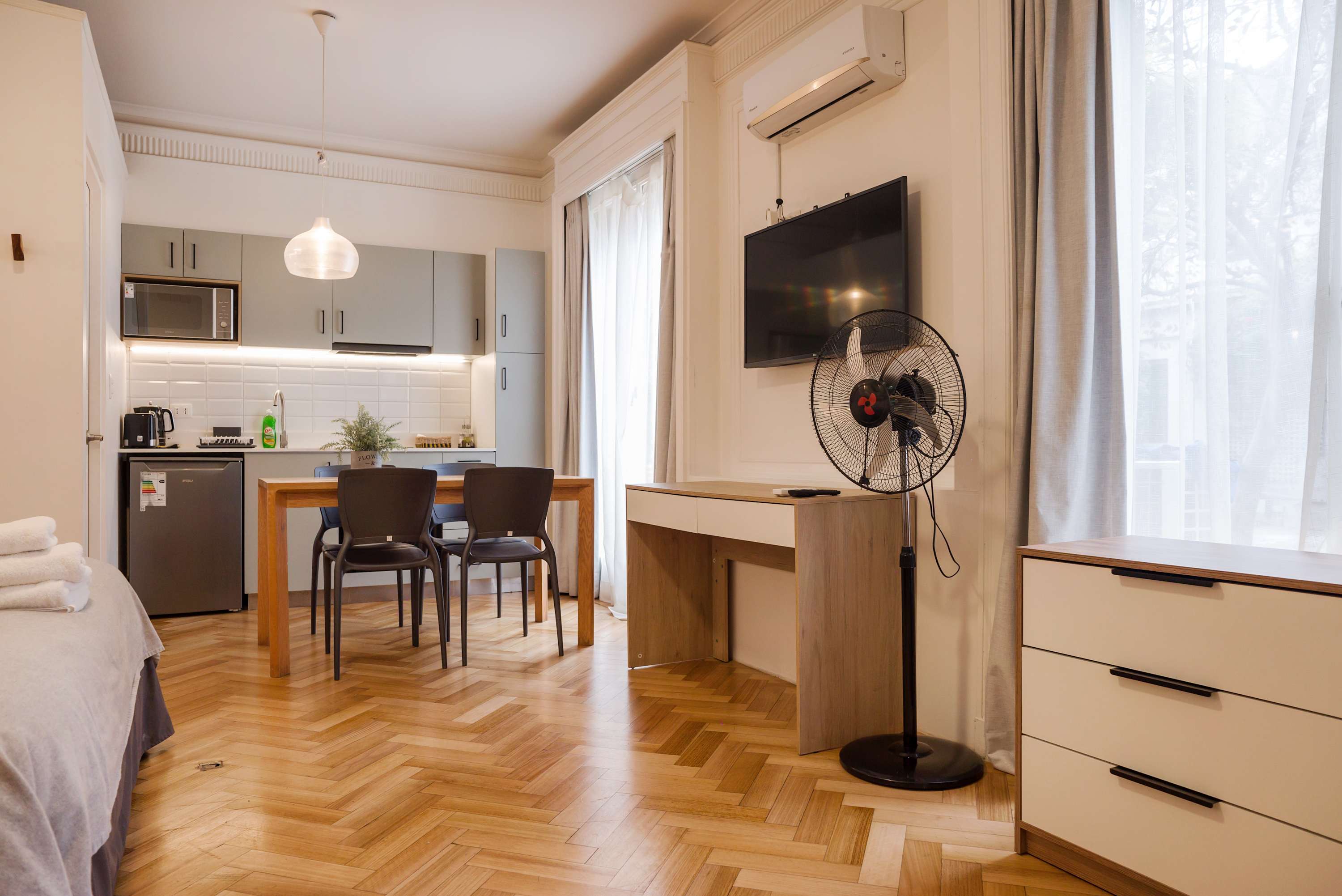 Elegant Studio | AC and Patio Perfect for Families