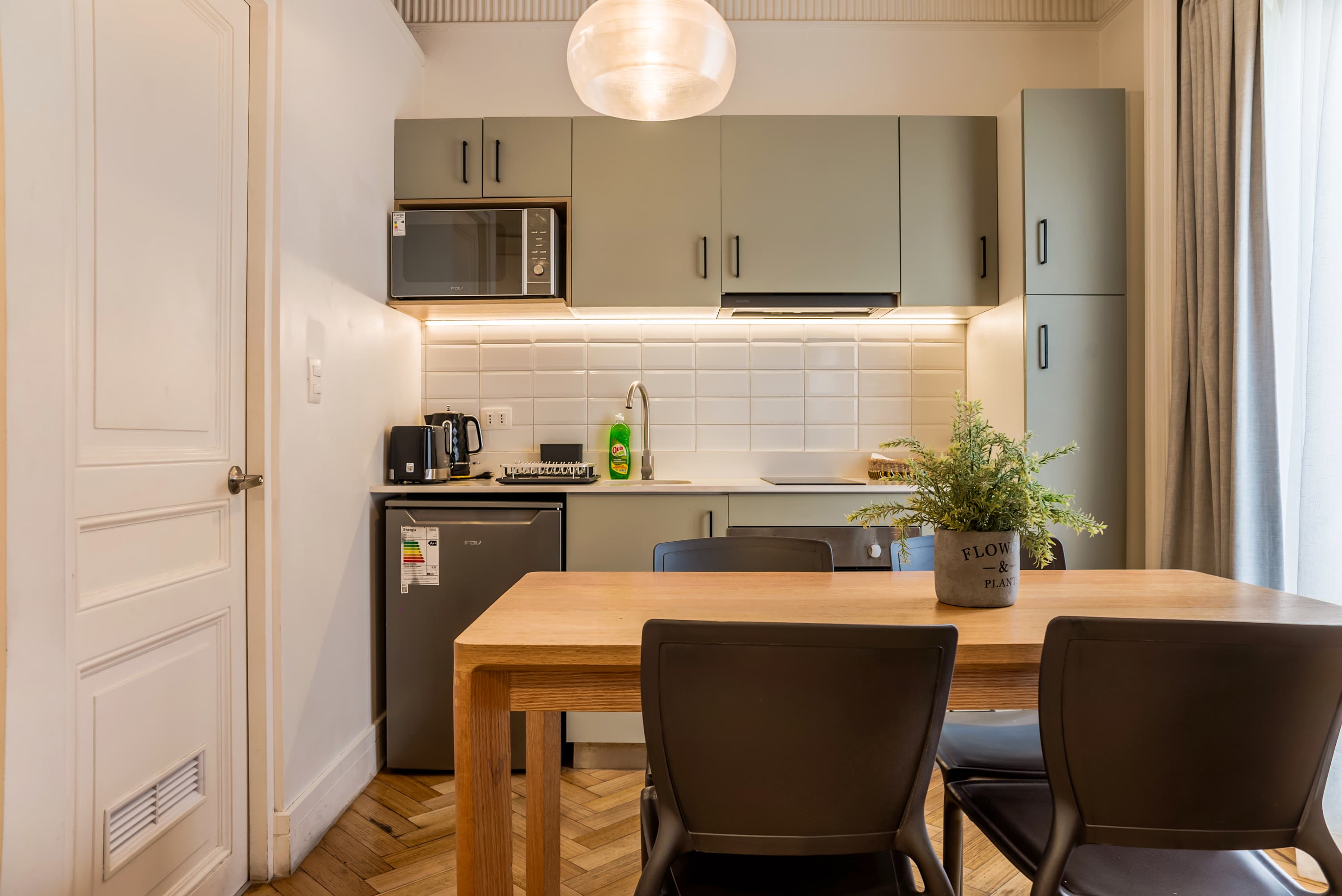 Elegant Studio | AC and Patio Perfect for Families