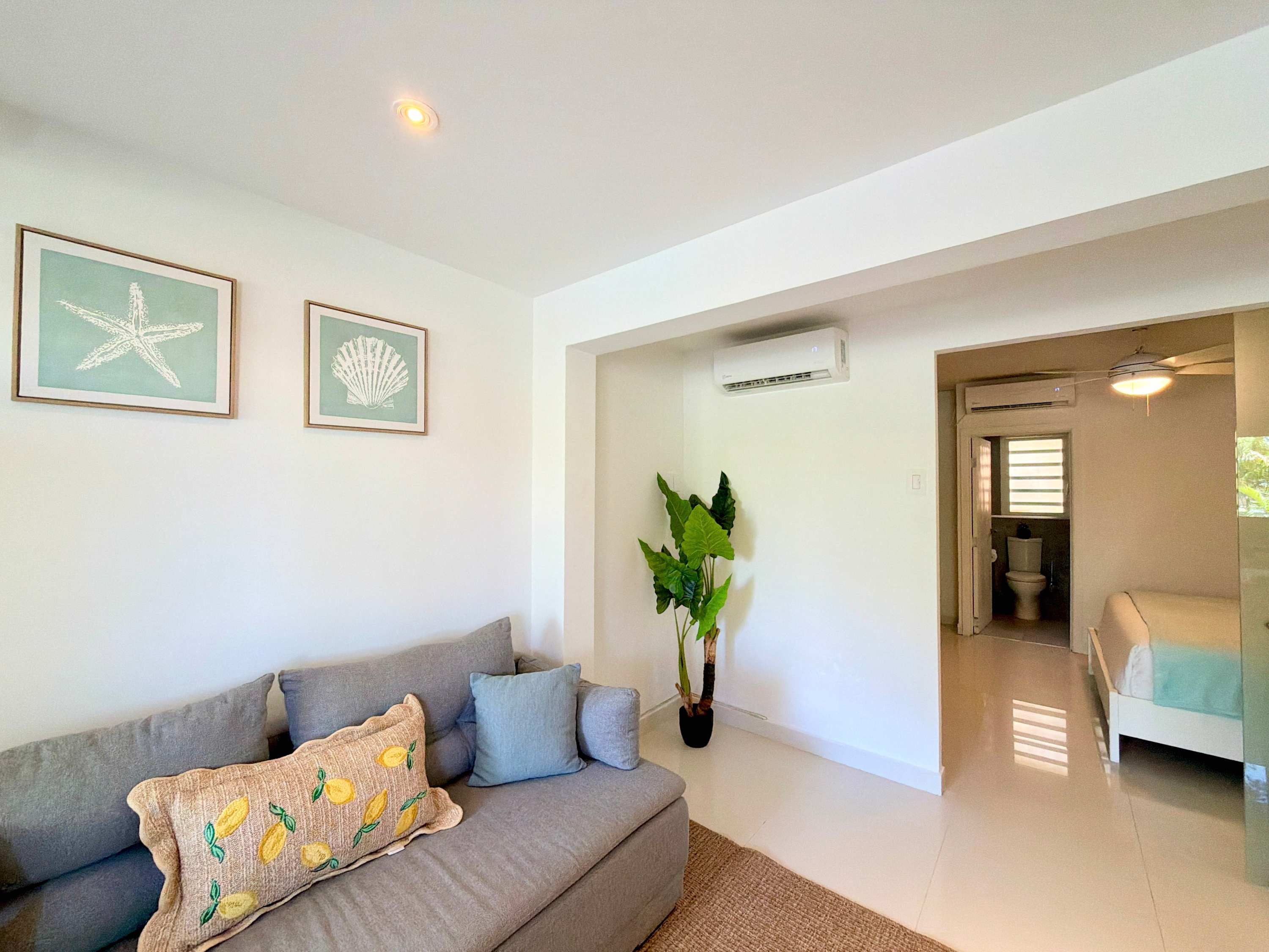 SeaGarden Private Apartment with Shrd Pool Pelican · Koolbaai | SeaLaVie SXM — photo 7