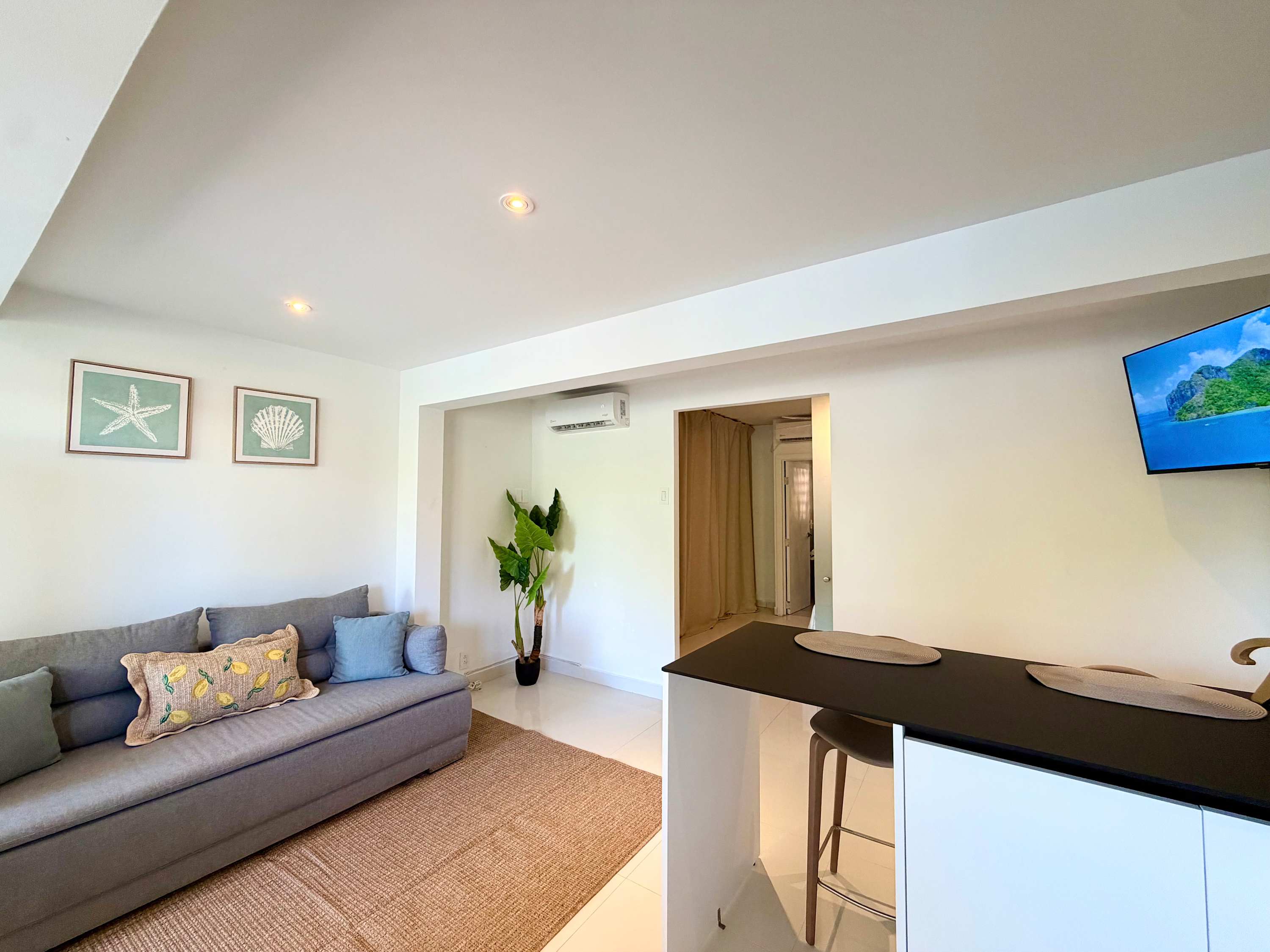 SeaGarden Private Apartment with Shrd Pool Pelican · Koolbaai | SeaLaVie SXM — photo 4