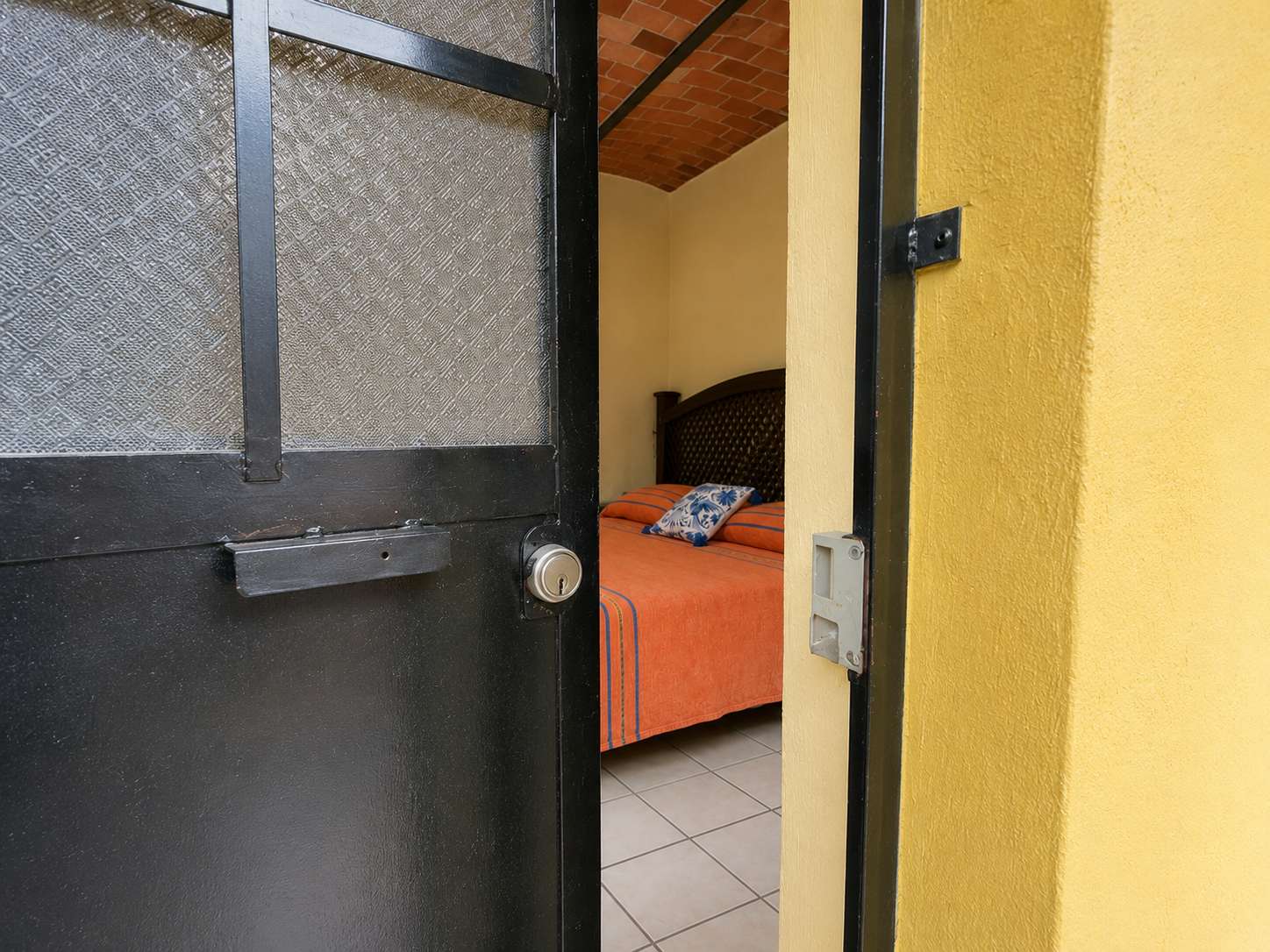 King Room near Ajijic Malecón | La Estancia