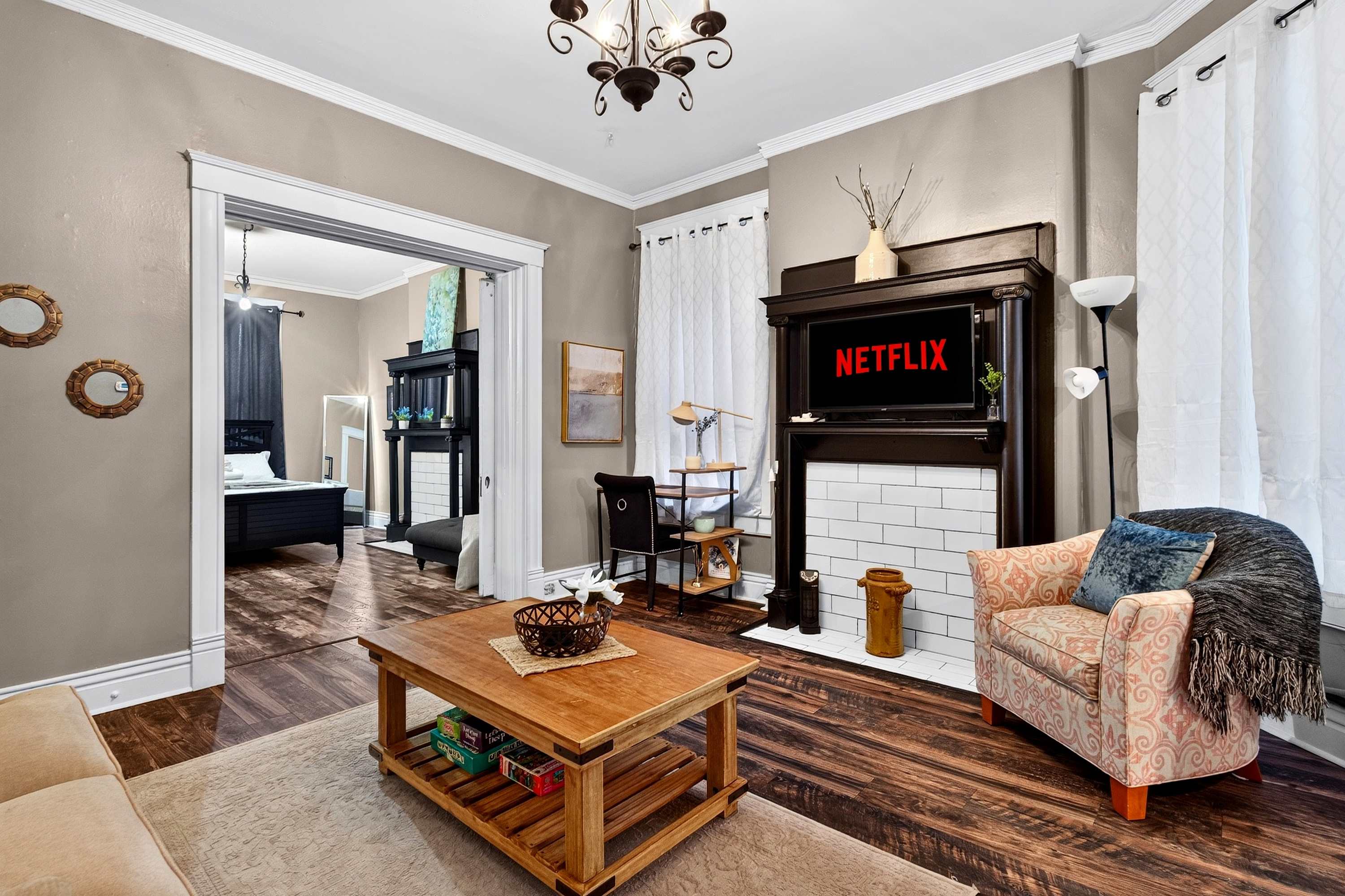 Vibrant 1BR Louisville Apt | Smart TV & Parking