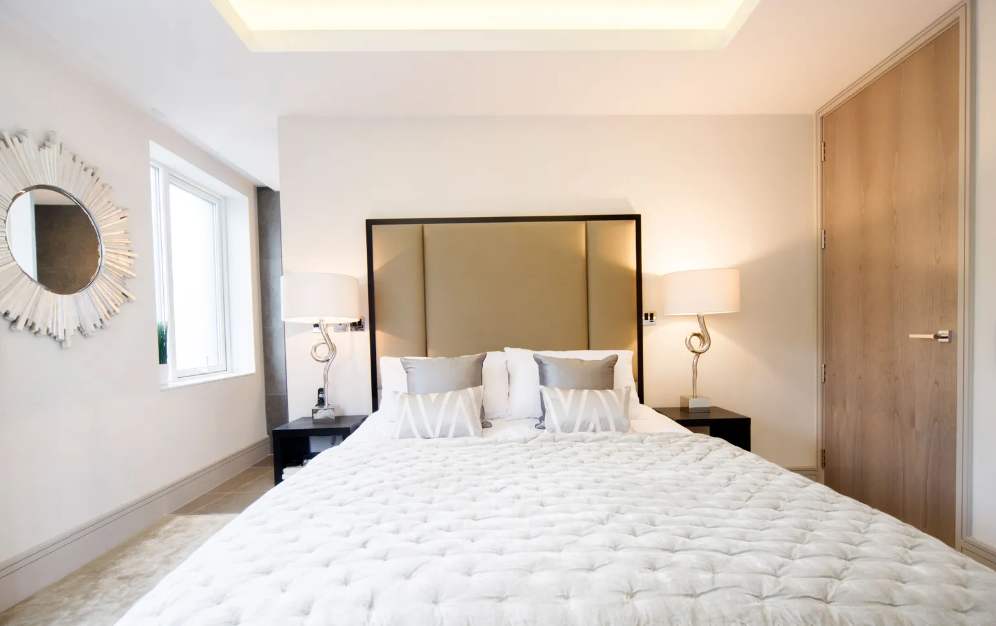 Central London Apt w/ Private Garden & Parking in Saint Edmund's Terrace NW8 7QB - Property image 4 - VivreStays