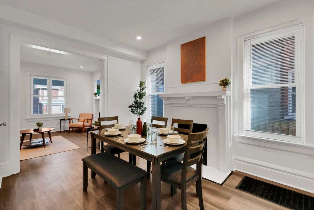 Olde Towne East 4BR Townhome Near East Market