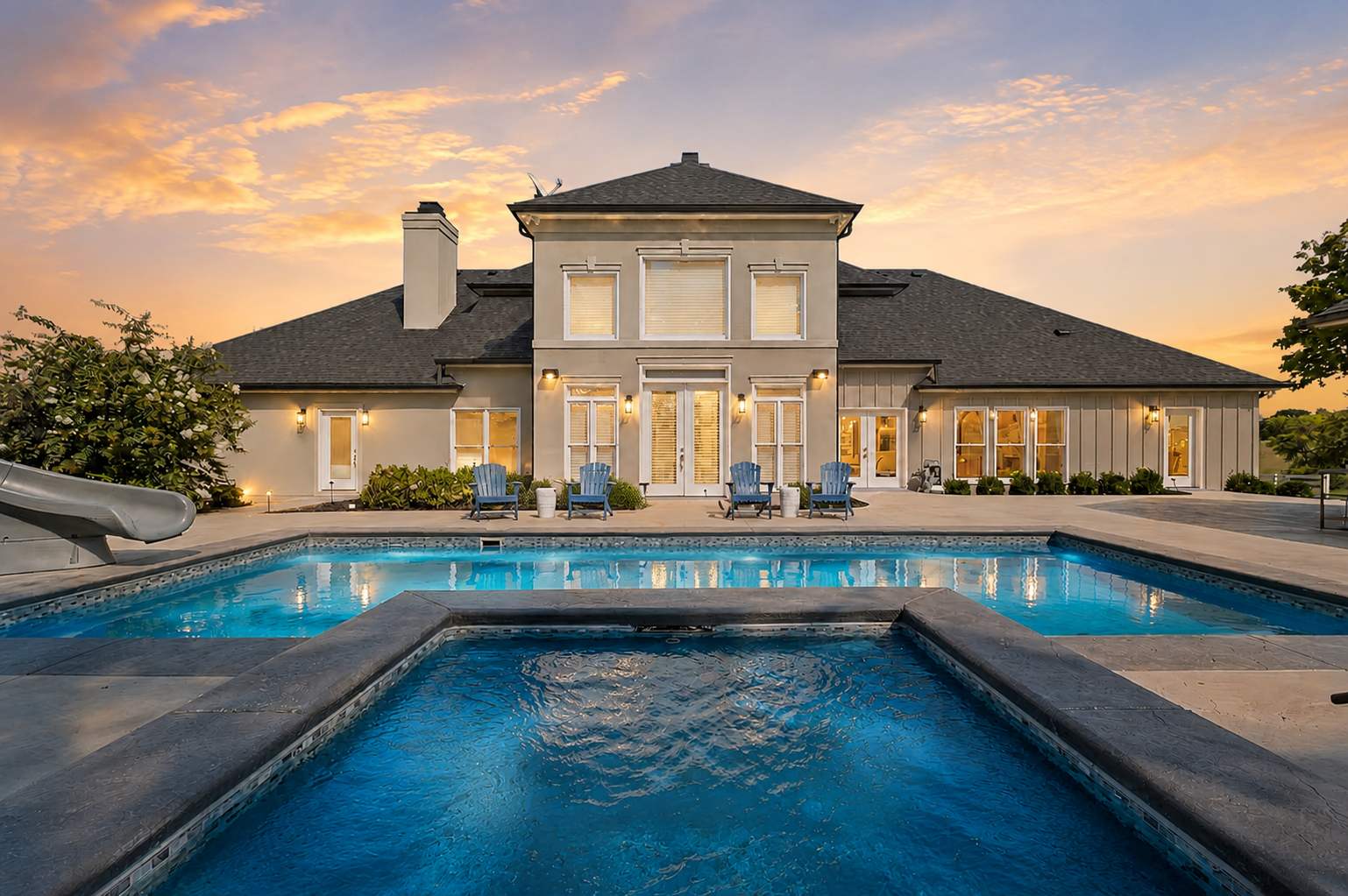 Stunning Luxury Villa w/ Private Blue Pool Oasis!
